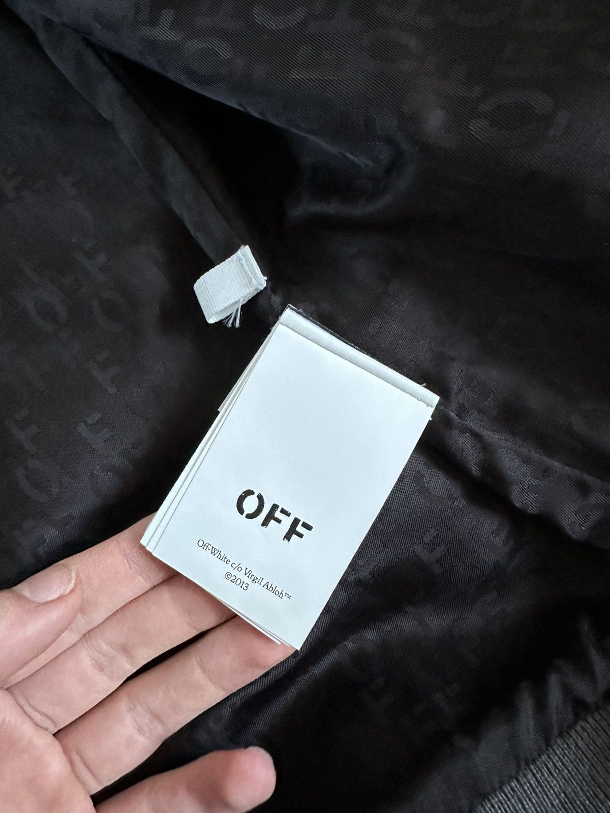 Off-White off white x ac milan 23/24 devil varsity bomber jacket Size US M / EU 48-50 / 2 - 8 Thumbnail