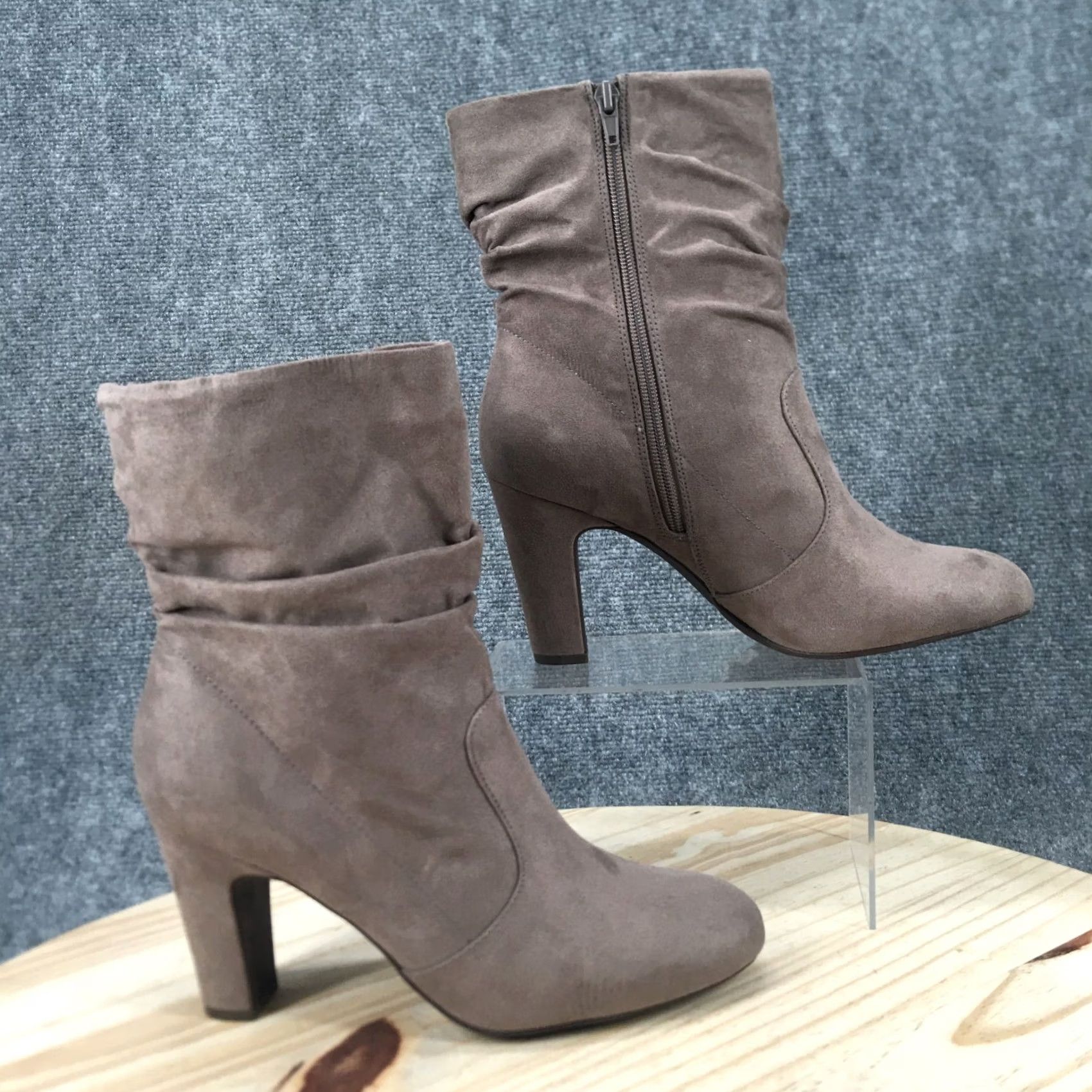 Vintage Kelly & Katie Boots Womens 10M Lola Ankle Bootie Gray Casual Comfort Block Heels Size US 10 / IT 40 - 2 Thumbnail