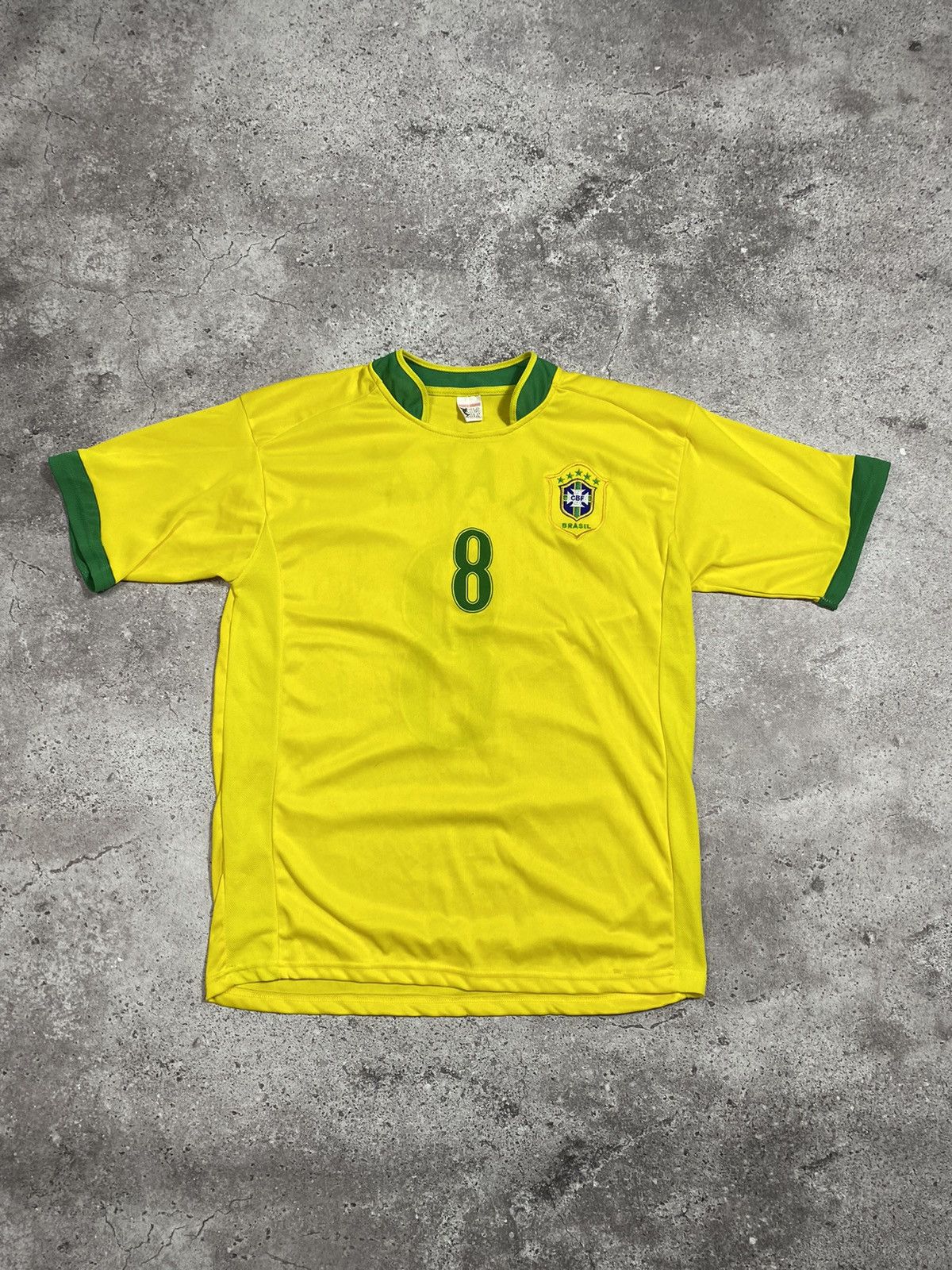 Vintage Vintage KAKA BRASIL #8 jersey Size US L / EU 52-54 / 3 - 2 Thumbnail