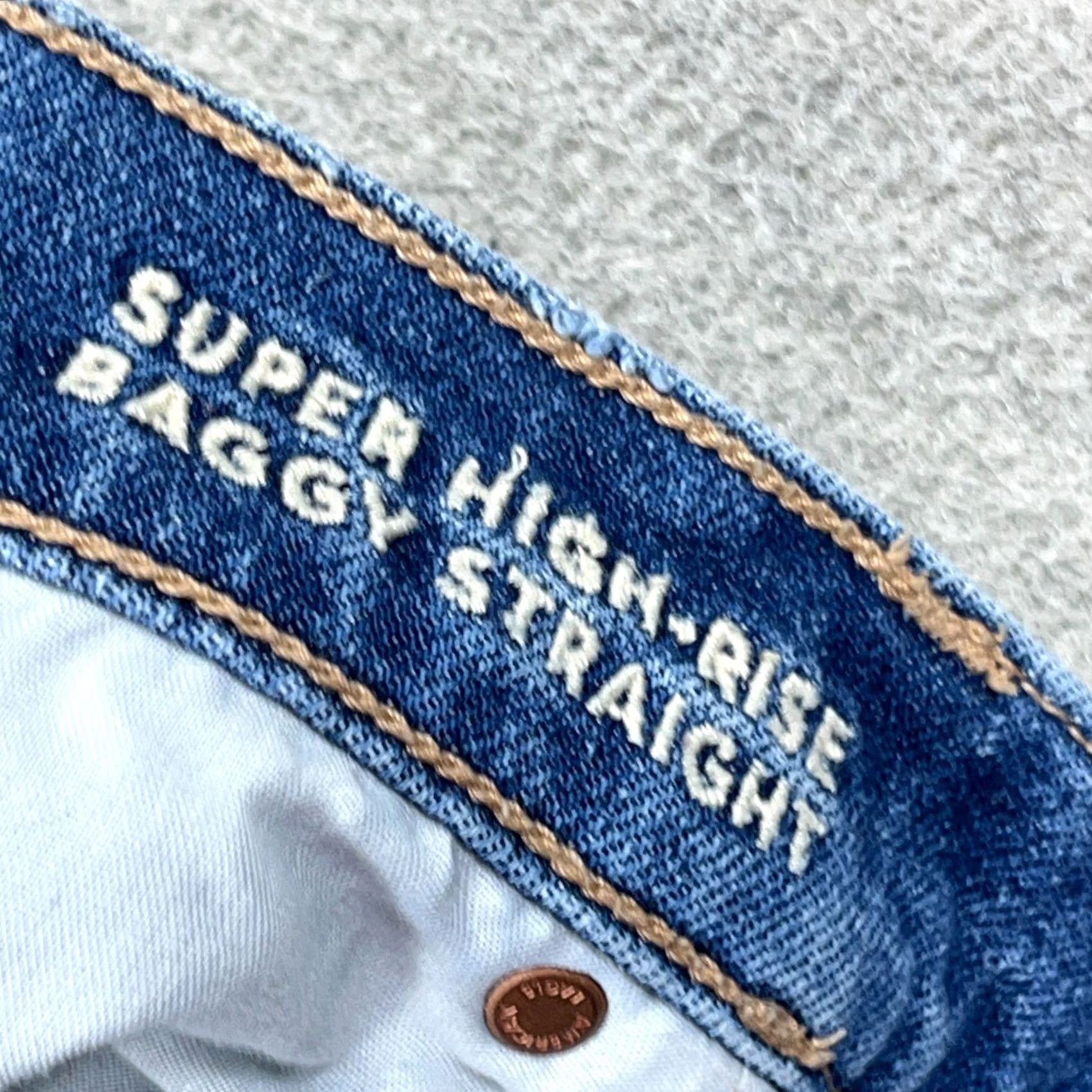 American Eagle Outfitters American Eagle Outfitters Jeans Women 18 High Rise Mom 38x29 Denim Blue 90s Grunge Retro 5-Pocket Womens Size 40" / US 18 - 3 Thumbnail