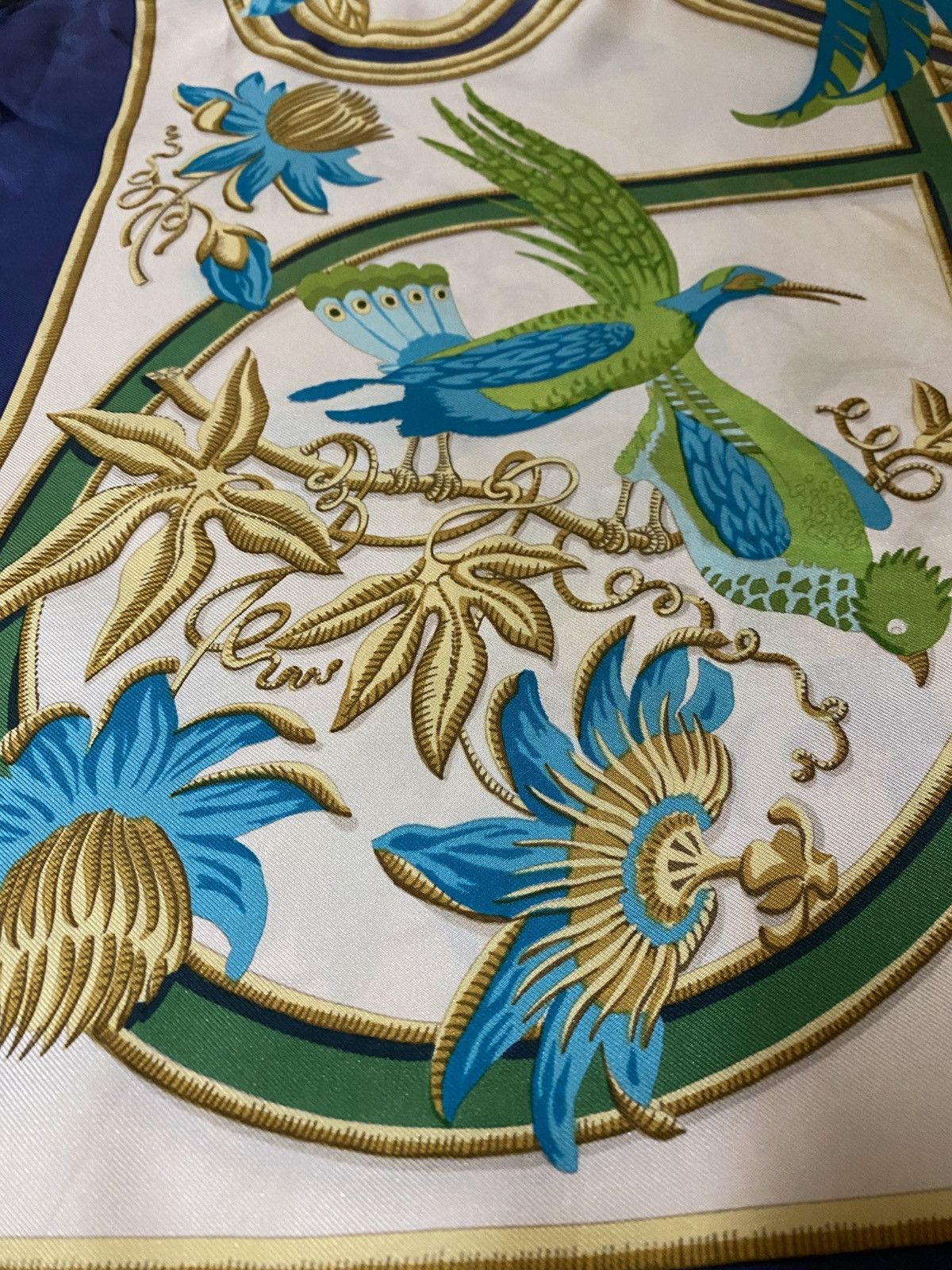 Hermes HERMES Scarf 100% Silk CARAIBES Caribbean Birds Green Ivory Size ONE SIZE - 11 Thumbnail