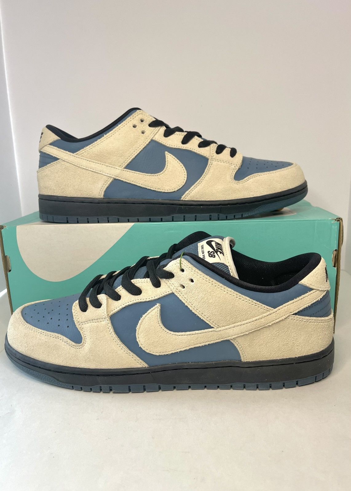 Nike Nike SB Dunk Low Light Cream Thunderstorm Size 14 BQ6817-200 Size US 14 / EU 47 - 1 Thumbnail