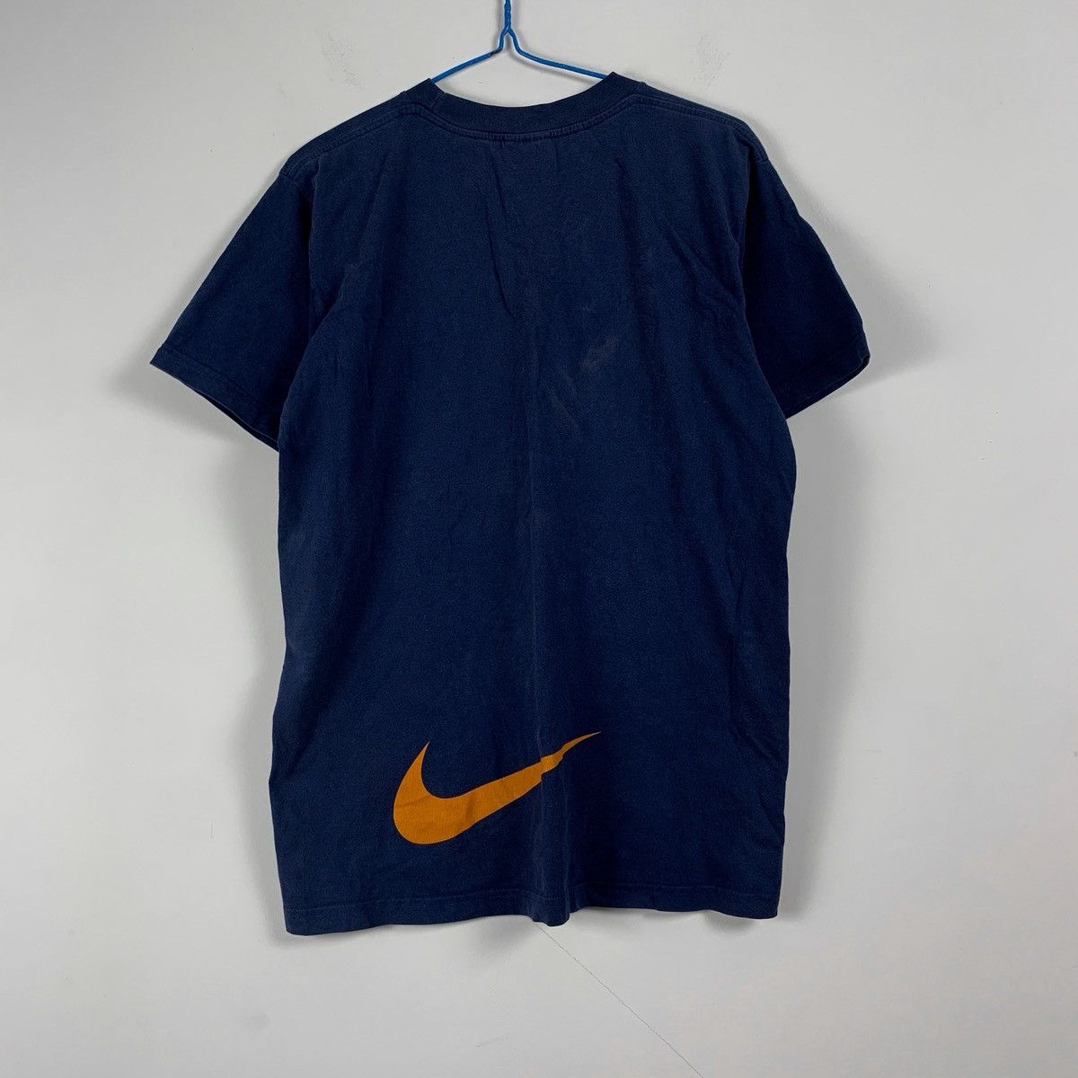 Nike × Vintage Vintage Nike Center Swoosh T-Shirt Blue Size US S / EU 44-46 / 1 - 3 Thumbnail