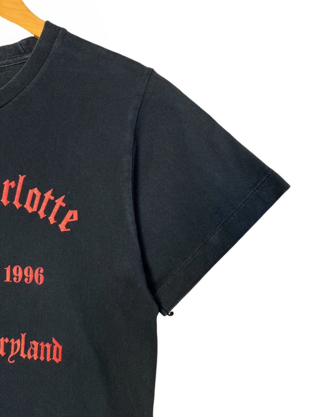 Band Tees × Vintage Vintage Good Charlotte Old English Spellout Black Tee Size US S / EU 44-46 / 1 - 5 Thumbnail