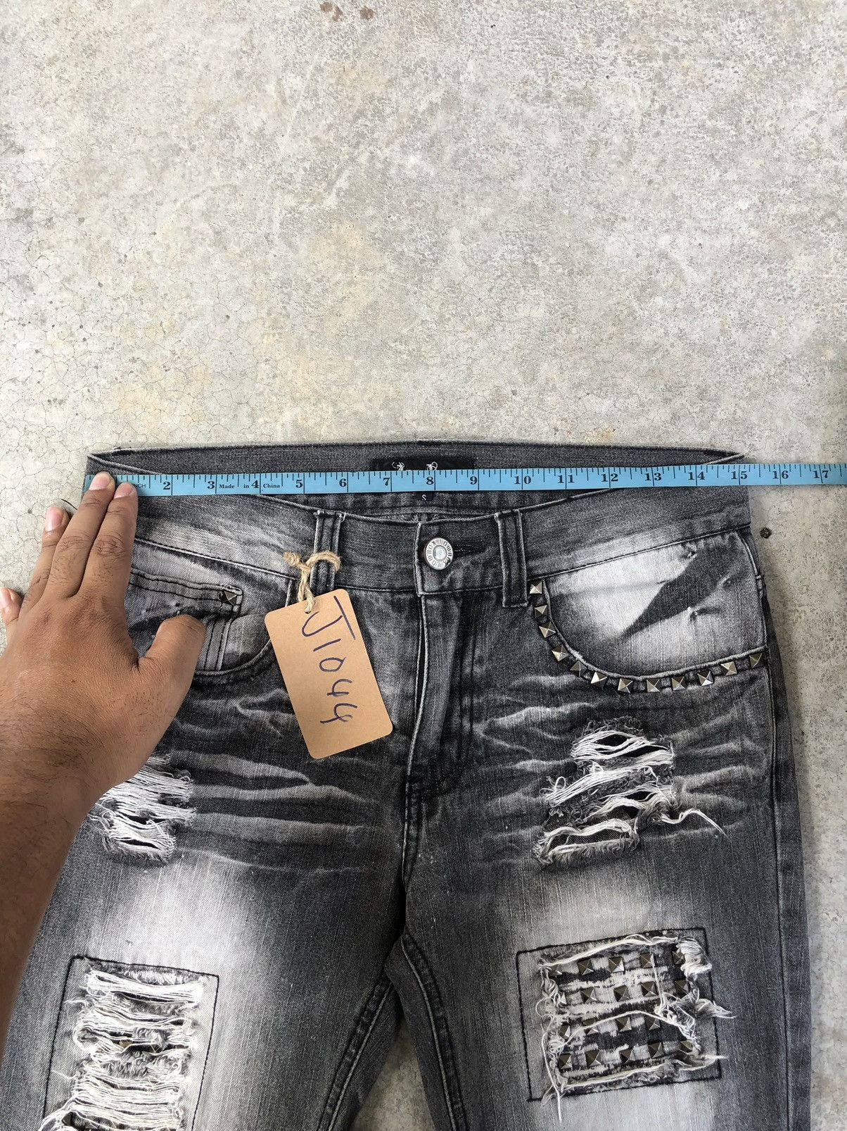 Who Decides War Japanese LOWBOX Flared Jeans Distressed Jeans Size US 30 / EU 46 - 23 Thumbnail