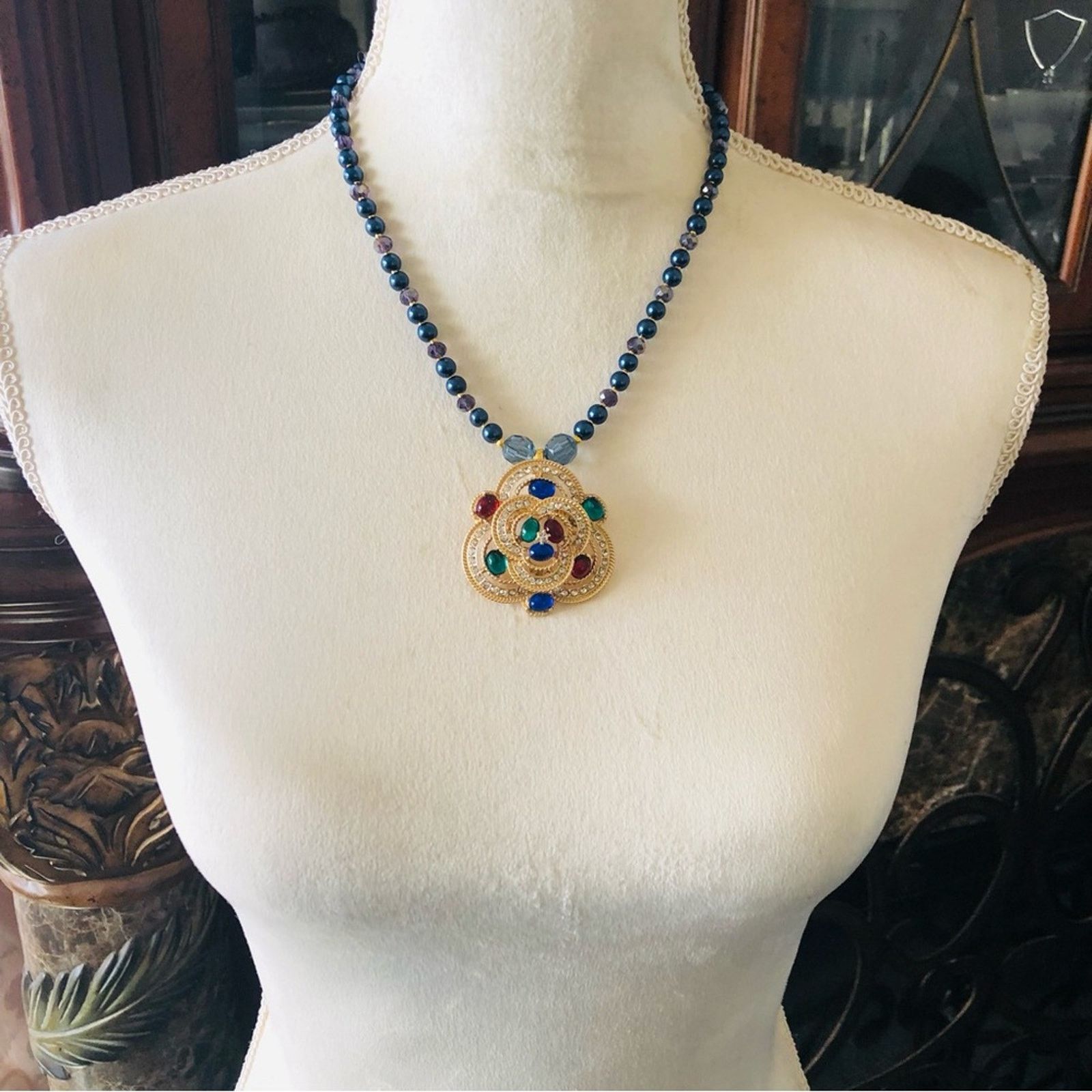 Handmade Handcrafted repurpose regal look stone Pearl necklace Size ONE SIZE - 6 Thumbnail