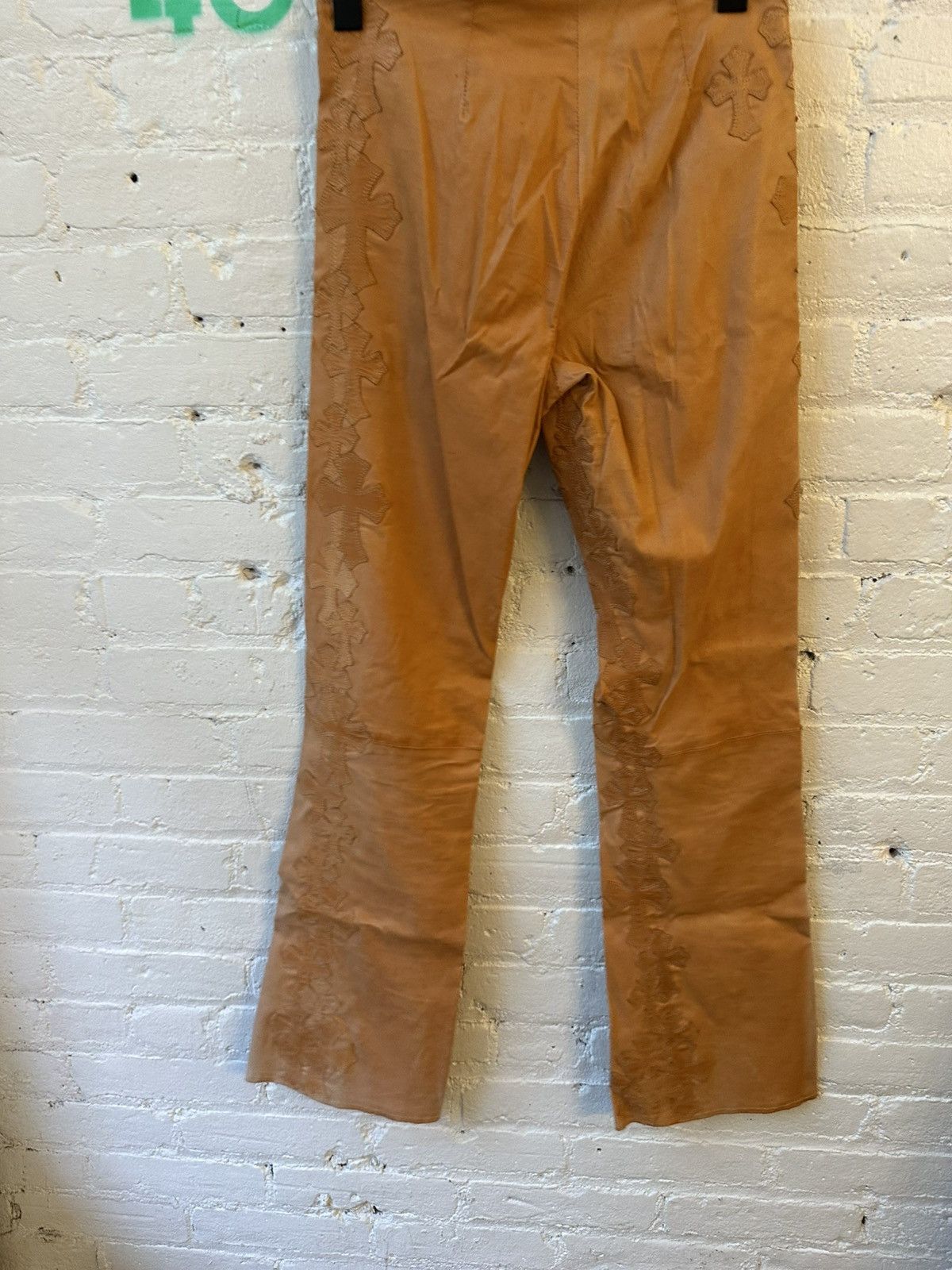 Chrome Hearts Chrome Hearts FLOODED CROSS LEATHER JEANS PEACH Size 26" / US 2 / IT 38 - 14 Thumbnail