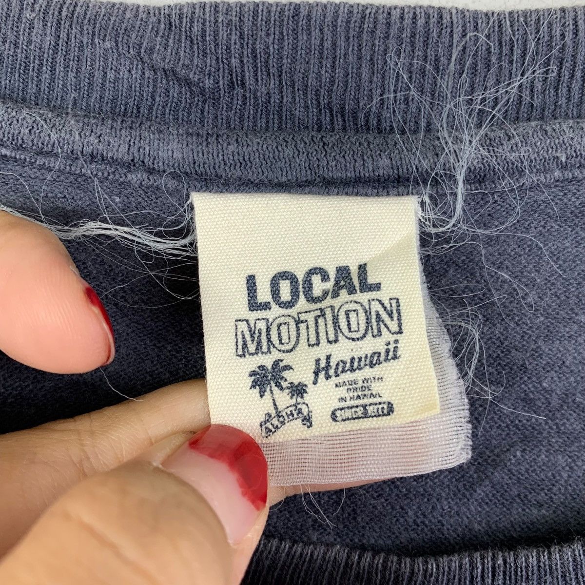 Vintage Vintage LOCAL MOTION HAWAII Surfboards LS Tee Island Roots Size US L / EU 52-54 / 3 - 3 Thumbnail
