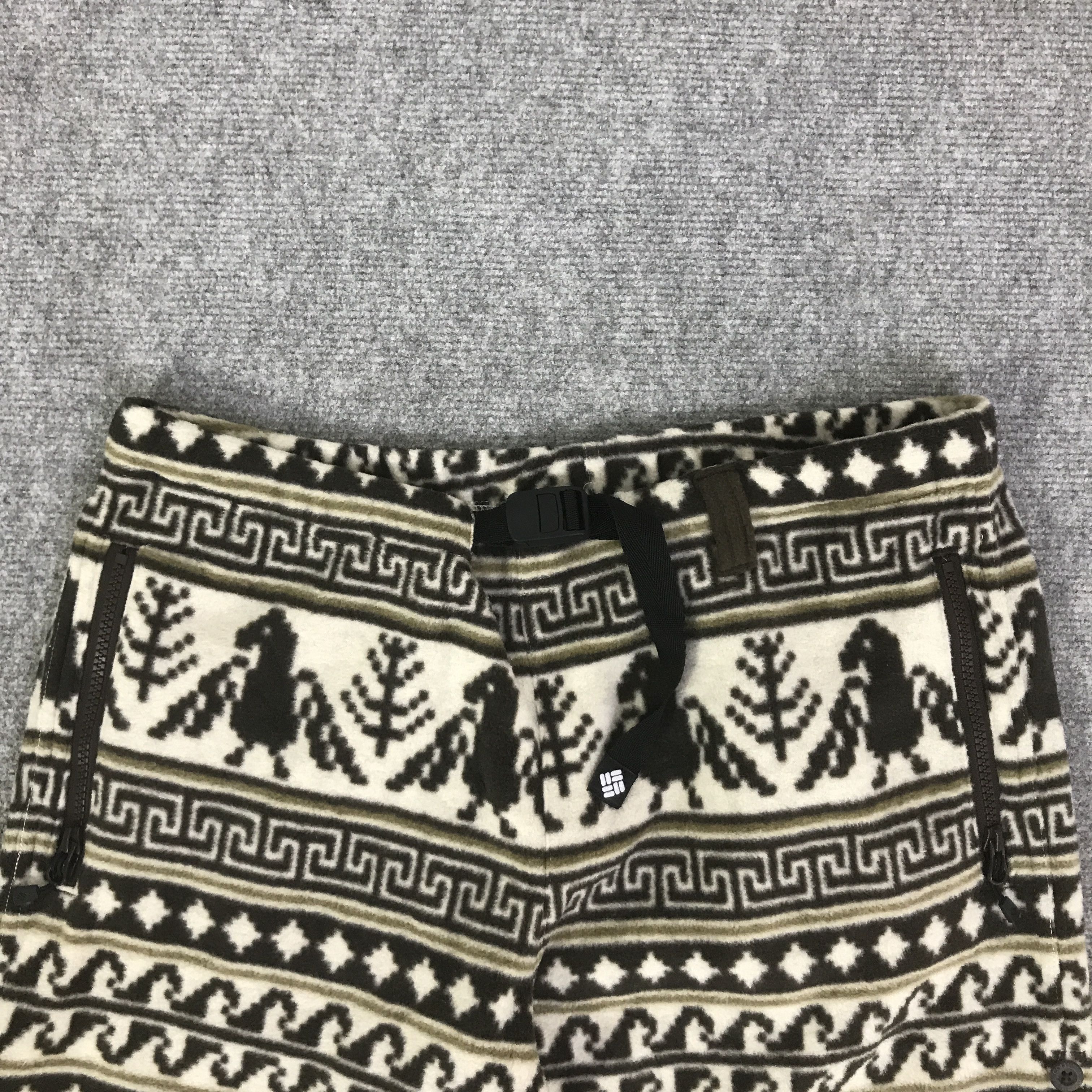 Columbia Y2K COLUMBIA FLEECE SHORTS K180B8 Size US 30 / EU 46 - 2 Thumbnail