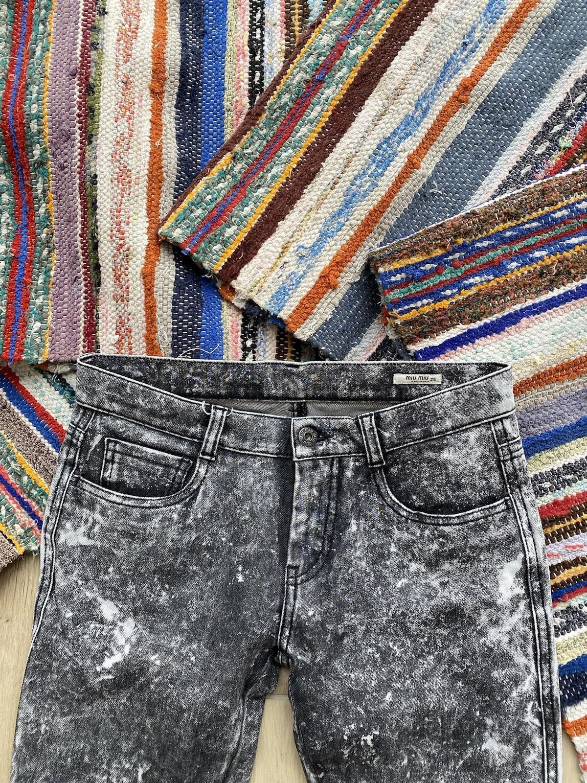 Miu Miu 2009 Miu Miu Painted Logo Pants Women’s Size 25" / US 0 / IT 36 - 7 Thumbnail