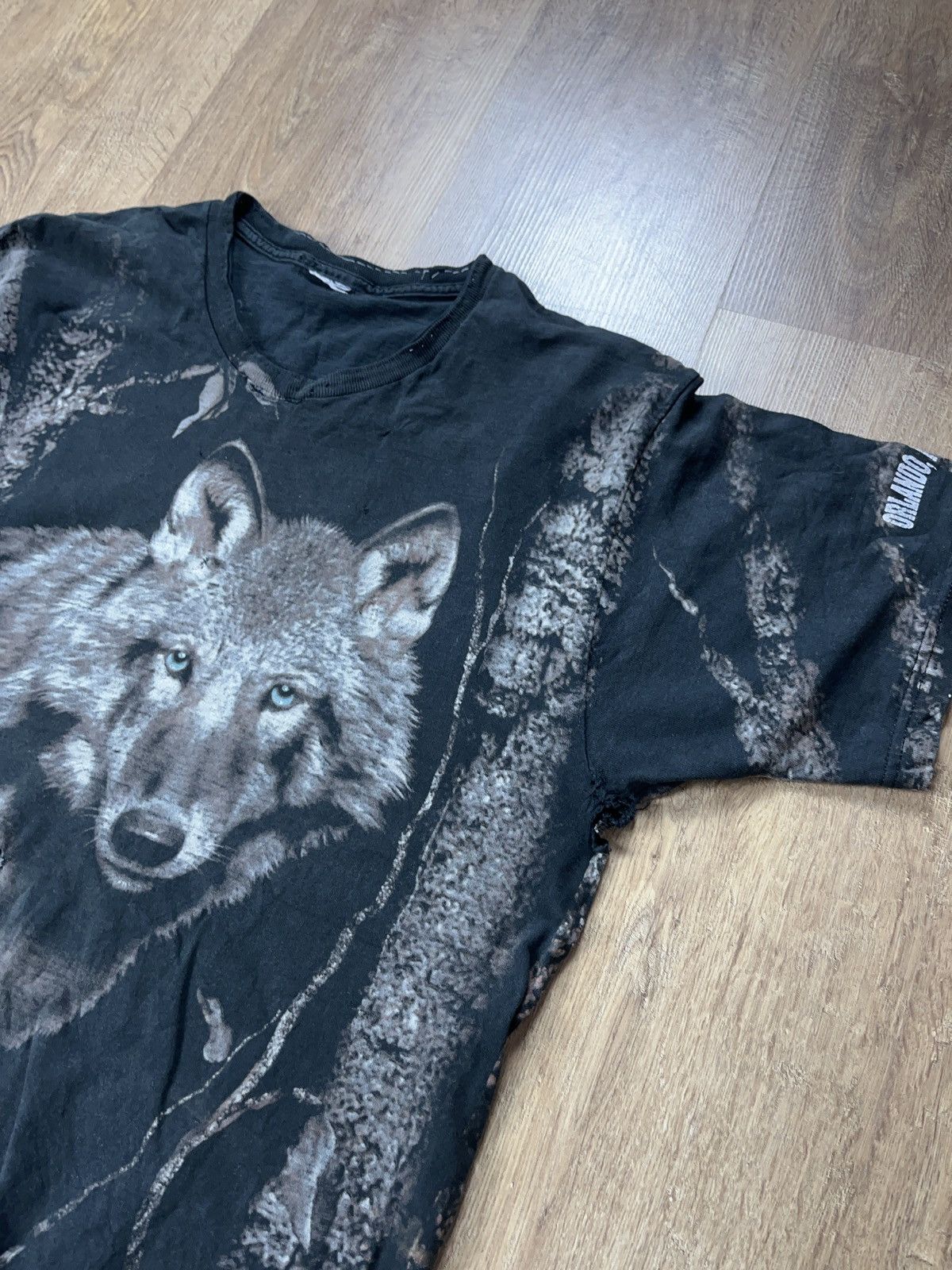 Vintage ➕ Vintage y2k trashed wolf animal t-shirt aop distressed Size US L / EU 52-54 / 3 - 3 Thumbnail