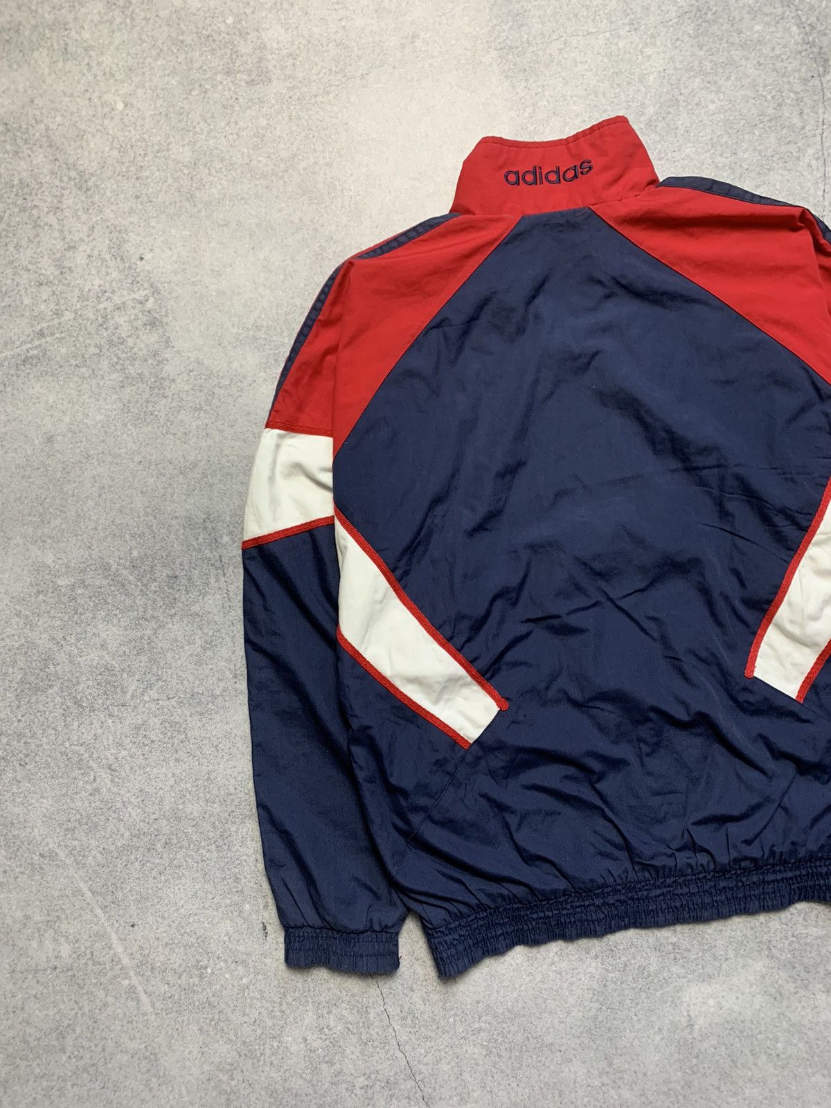 Vintage Vintage Adidas Tracksuit Nylon Drill Y2K jacket Size US M / EU 48-50 / 2 - 8 Thumbnail