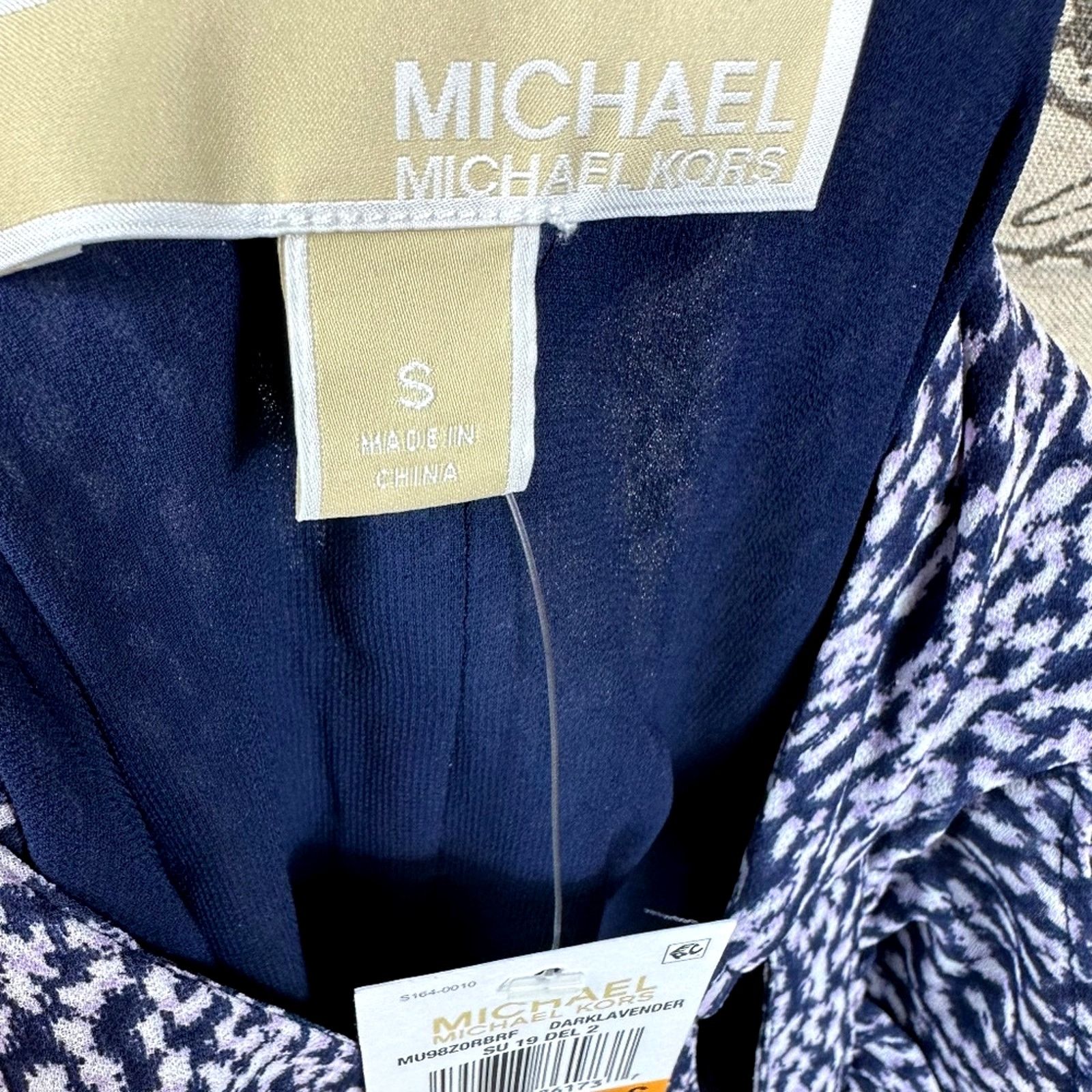 Michael Kors Michael Kors Mini Ikat Cold-Shoulder Jumpsuit Navy/White S Size 27" / US 4 / IT 40 - 15 Thumbnail