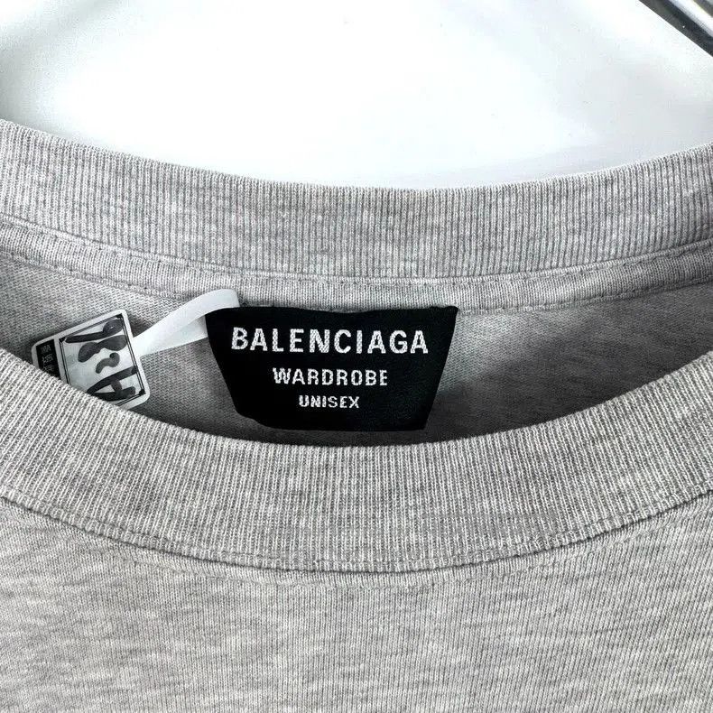 Balenciaga Balenciaga Embroidered Short Sleeve T-shirt. Size US XL / EU 56 / 4 - 3 Thumbnail