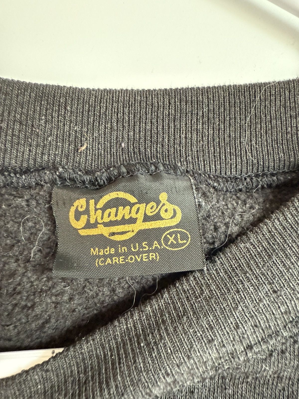 Warner Bros Rare vintage 1992 KC Kansas City Chiefs Taz sweatshirt Size US XL / EU 56 / 4 - 6 Thumbnail