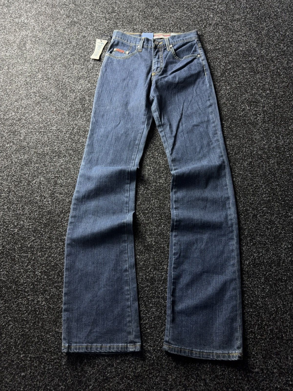 Lee Designer Y2K Lee Cooper Bootcut Flexible Jeans Y2K Style Size 26" / US 2 / IT 38 - 1 Thumbnail