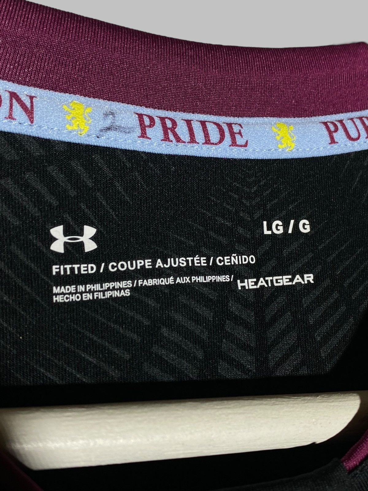 Under Armour Under Armour Aston Villa 2017/18 Away Football Shirt Size US L / EU 52-54 / 3 - 17 Thumbnail