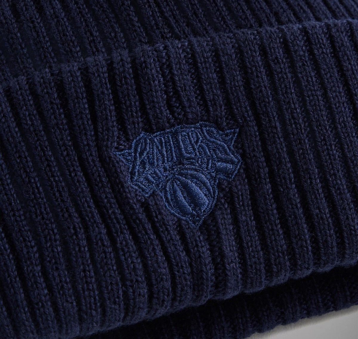Kith Kith for the New York Knicks Retro Logo Beanie Nocturnal Size ONE SIZE - 3 Thumbnail