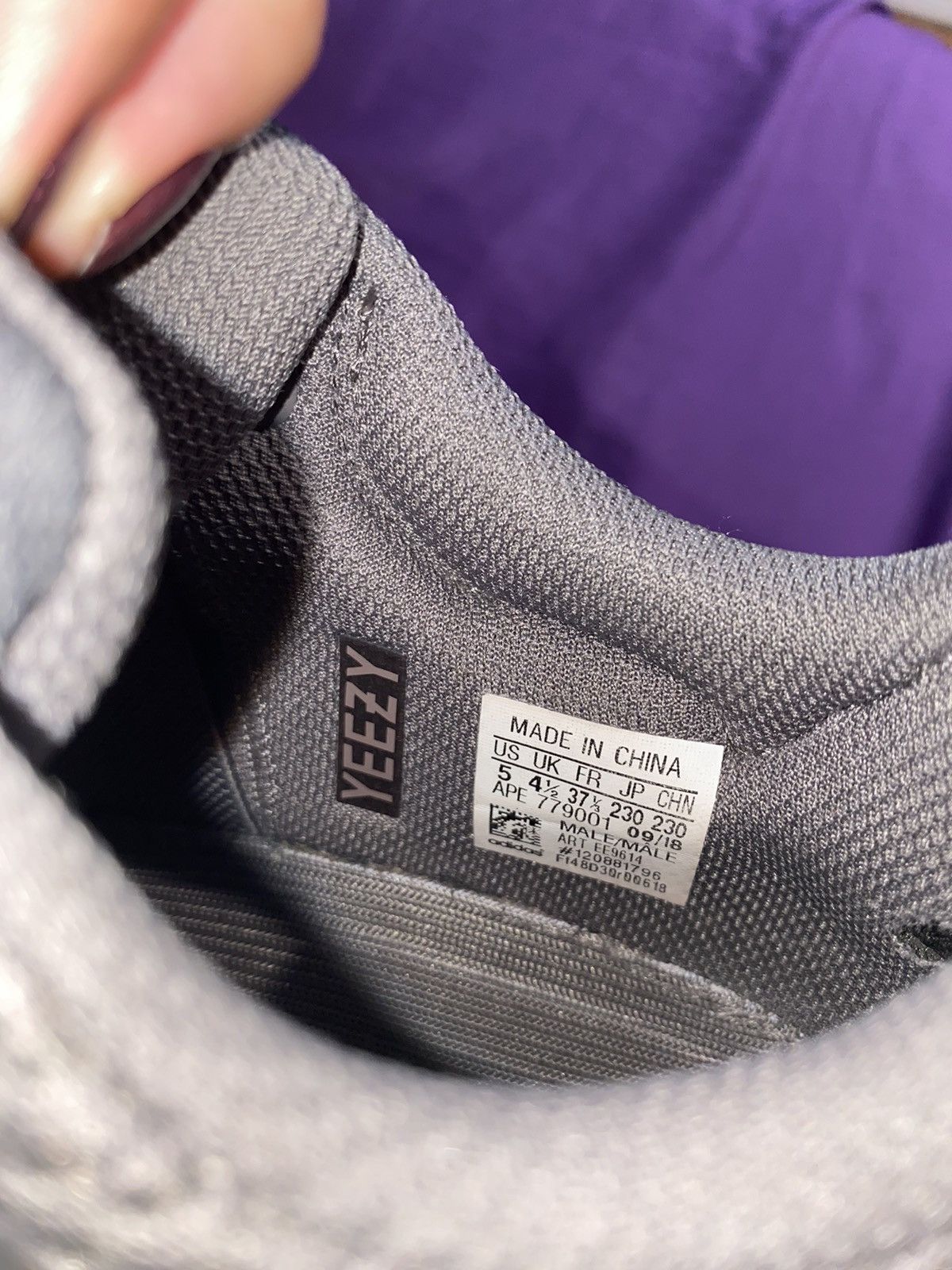 Adidas Yeezy Boost 700 Mauve Size US 5 / EU 37 - 10 Thumbnail