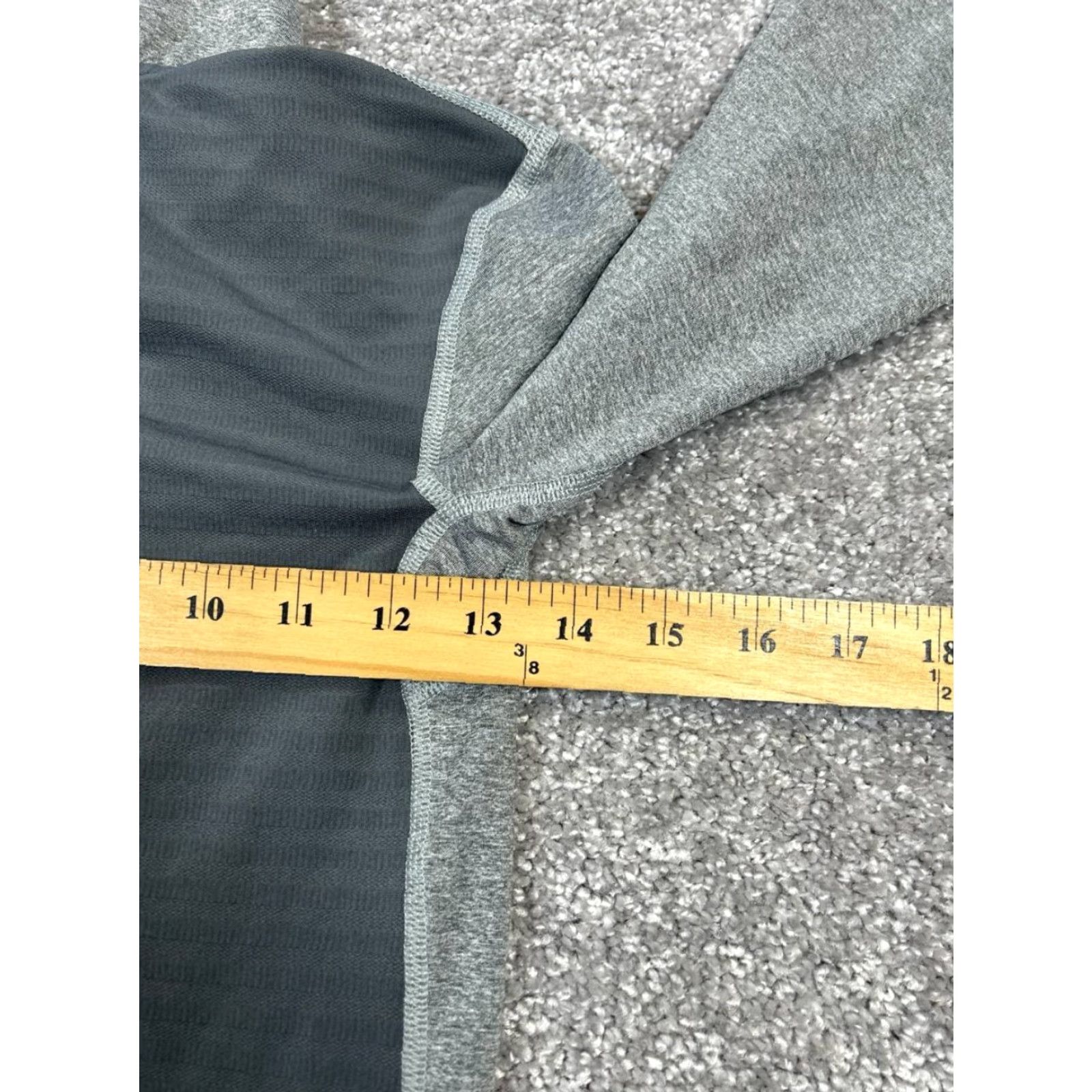 Nike VINTAGE Nike Women's Pullover Sweater Running Quarter Zip Activewear Small Gray Nike Dri-FIT 1/4 Zip Size S / US 4 / IT 40 - 6 Thumbnail