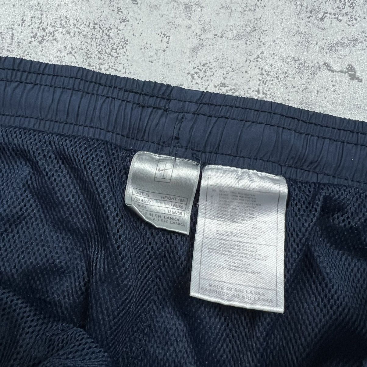 Nike 00s NIKE RETRO LOGO VINTAGE Y2K PARACHUTE GORPCORE PANTS Size US 32 / EU 48 - 7 Thumbnail