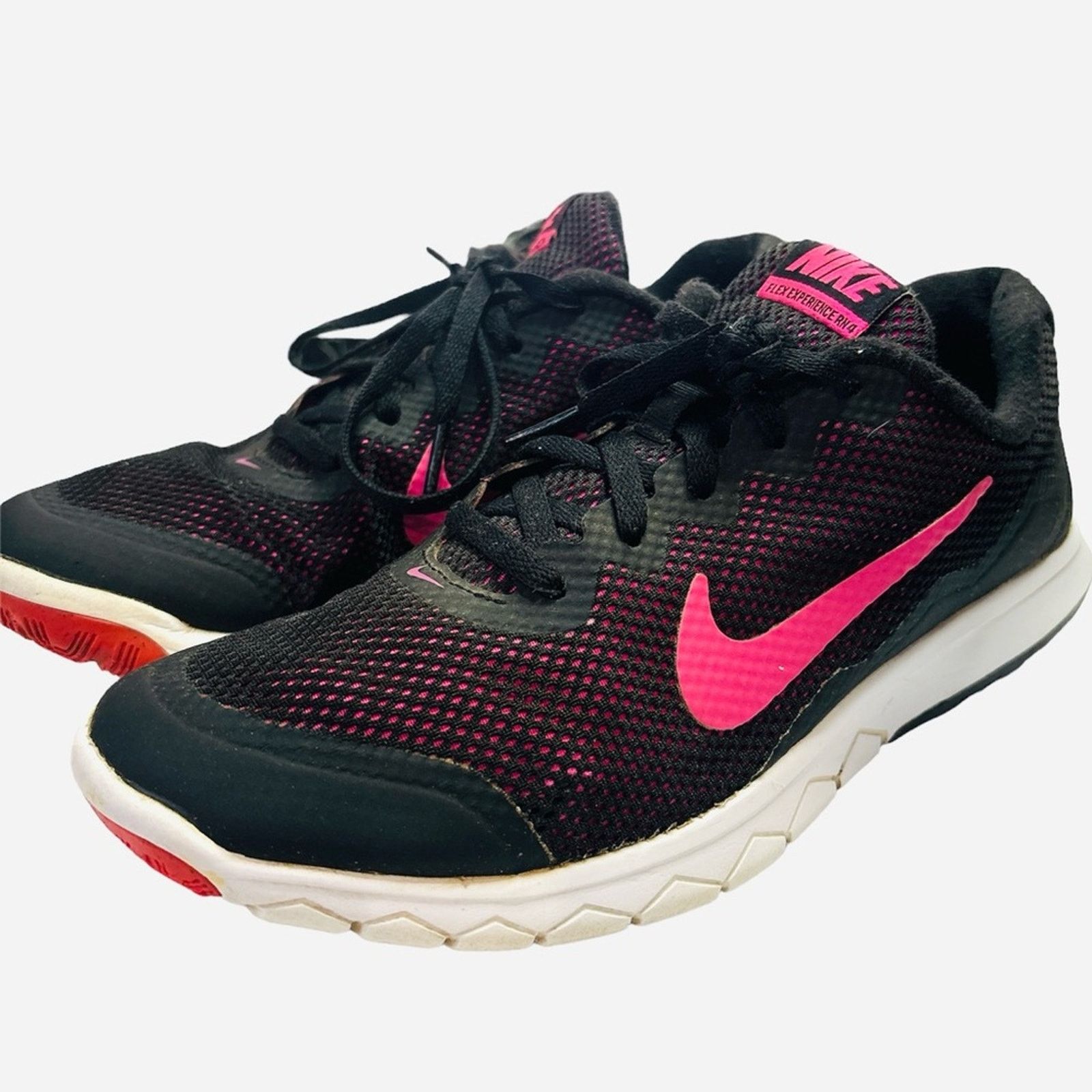 Nike NIKE Women’s Flex Experience Run 4 Sneakers Black/Pink Sz 8 Size US 8 / IT 38 - 1 Thumbnail