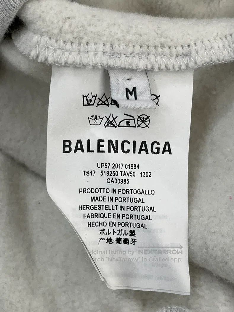 Balenciaga Balenciaga Hooded sweater with printed letters Logo on the Size US M / EU 48-50 / 2 - 5 Thumbnail