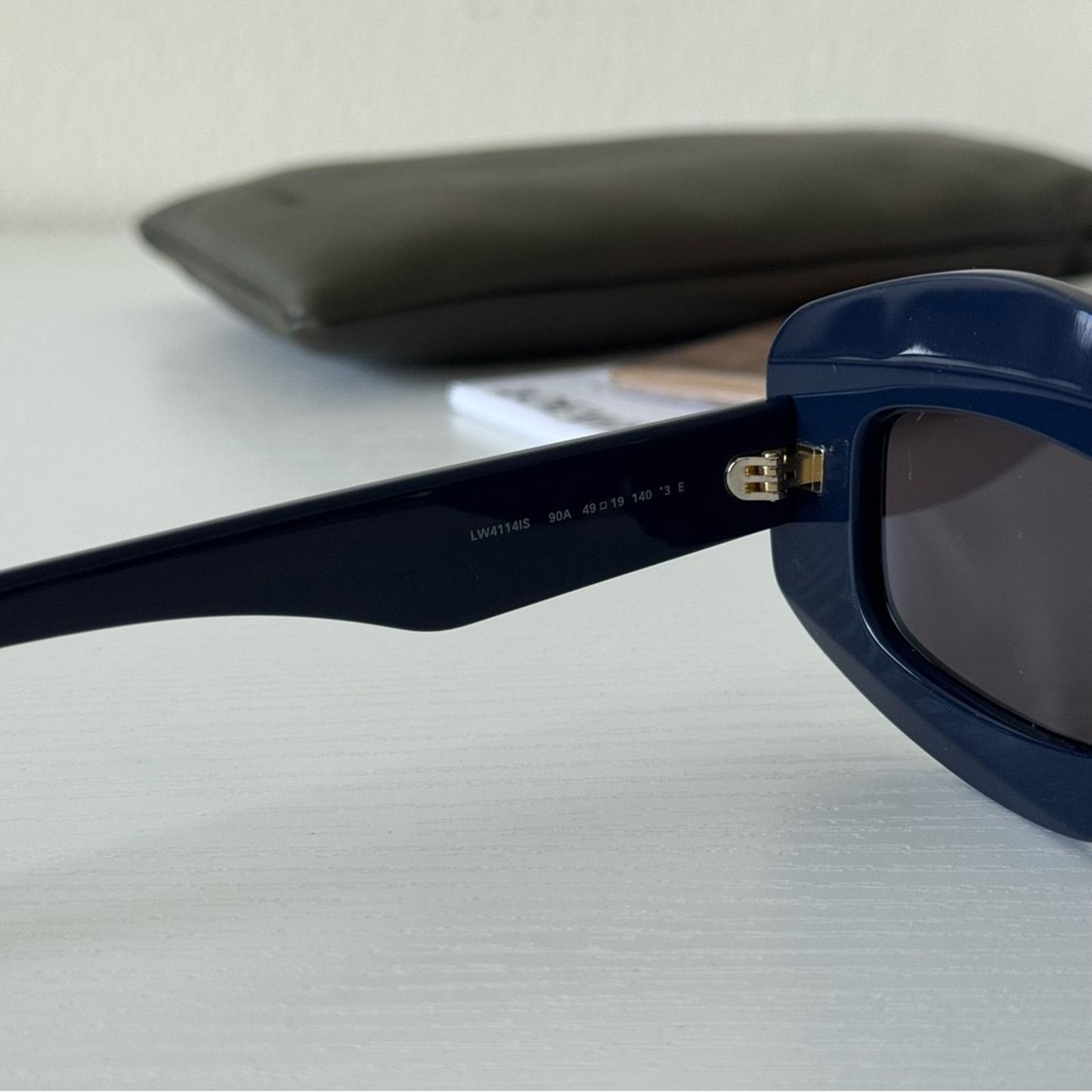 Loewe NWT Loewe Crystal Sunglasses LW4114IS 90A Blue Authentic Size ONE SIZE - 12 Thumbnail