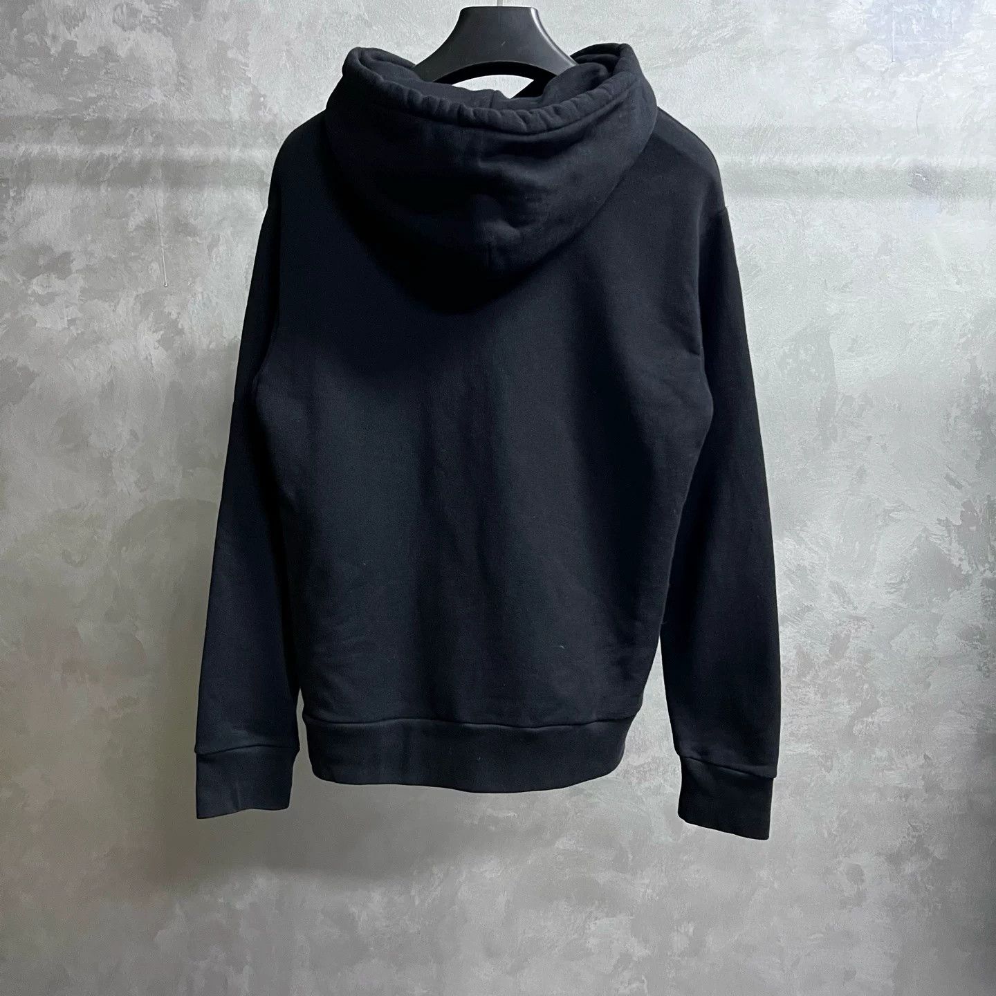 Louis Vuitton Louis Vuitton Black Logo Print Hoodie Size US S / EU 44-46 / 1 - 5 Thumbnail