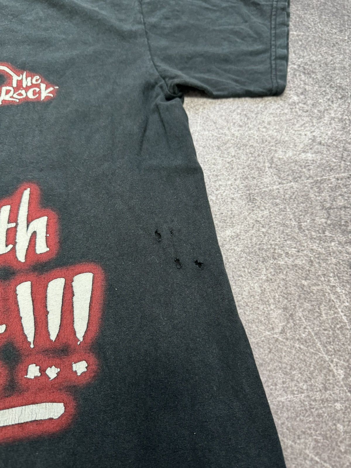 Vintage Vintage 2000 The Rock Dwayne Johnson T-Shirt Wwe WWF Size US M / EU 48-50 / 2 - 16 Thumbnail