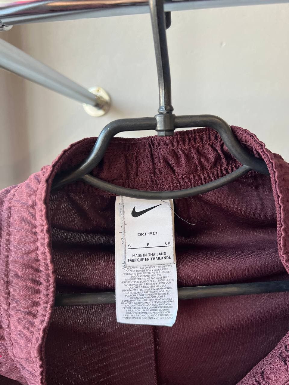 Nike 2022/23 LIVERPOOL TRAINING SOCCER FOOTBALL SET JERSEY SHORTS Size US S / EU 44-46 / 1 - 11 Thumbnail