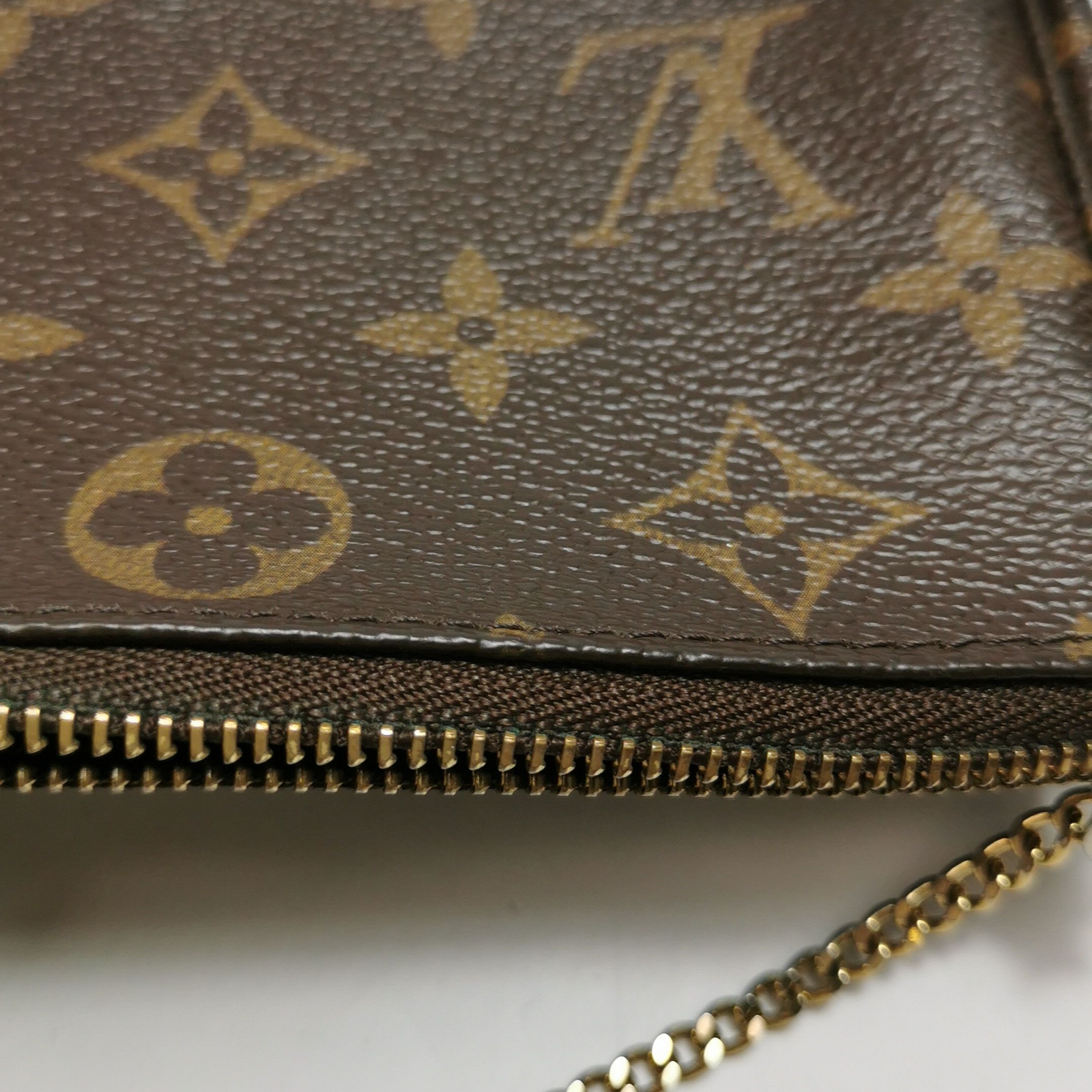 Louis Vuitton Louis Vuitton (LV) Accessories Mahjong Bag Mini Vegetable T Size ONE SIZE - 4 Thumbnail
