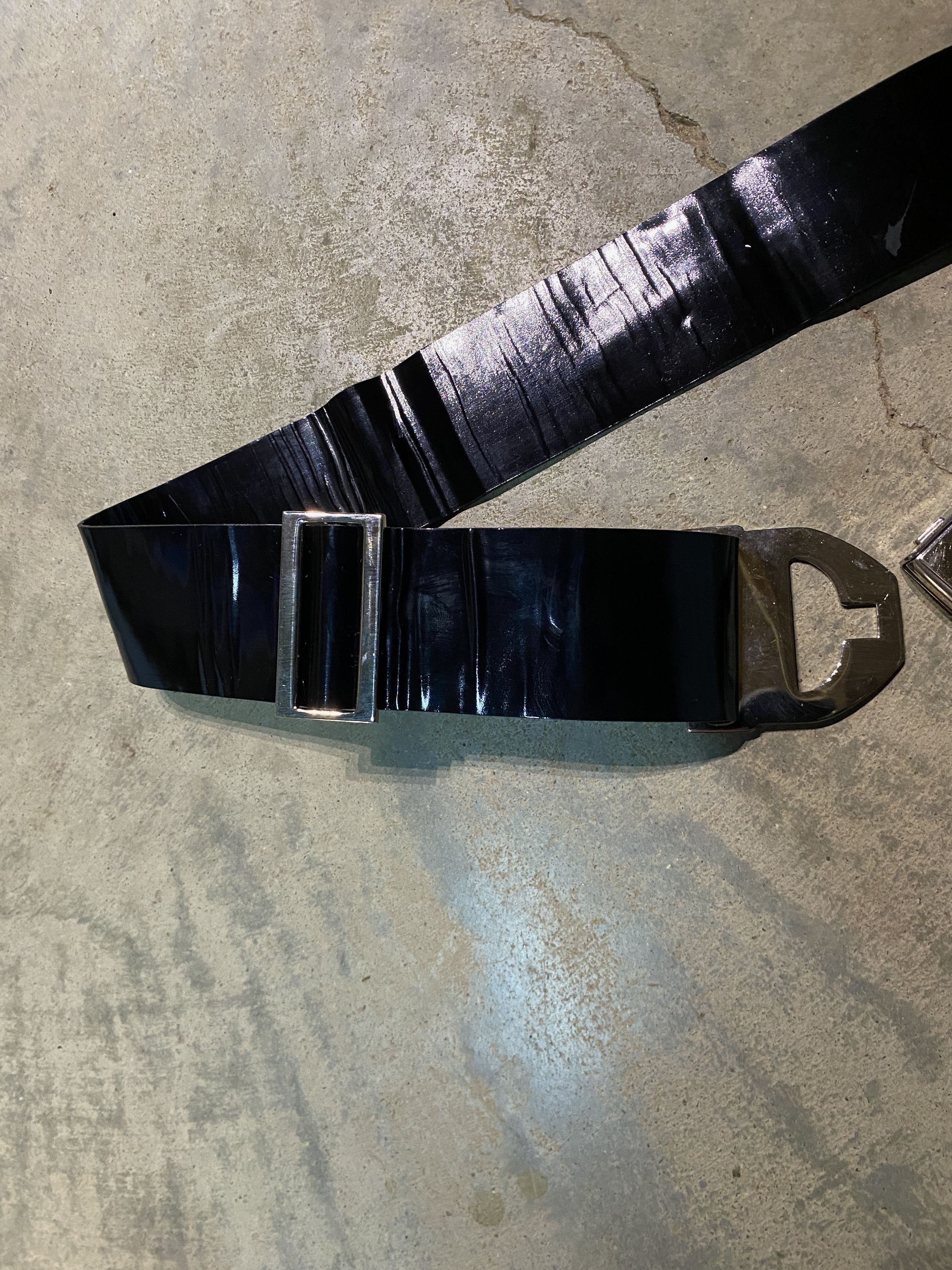 Gucci Gucci FW 1996 G Silver Vinyle Belt by Tom Ford Size ONE SIZE - 5 Thumbnail