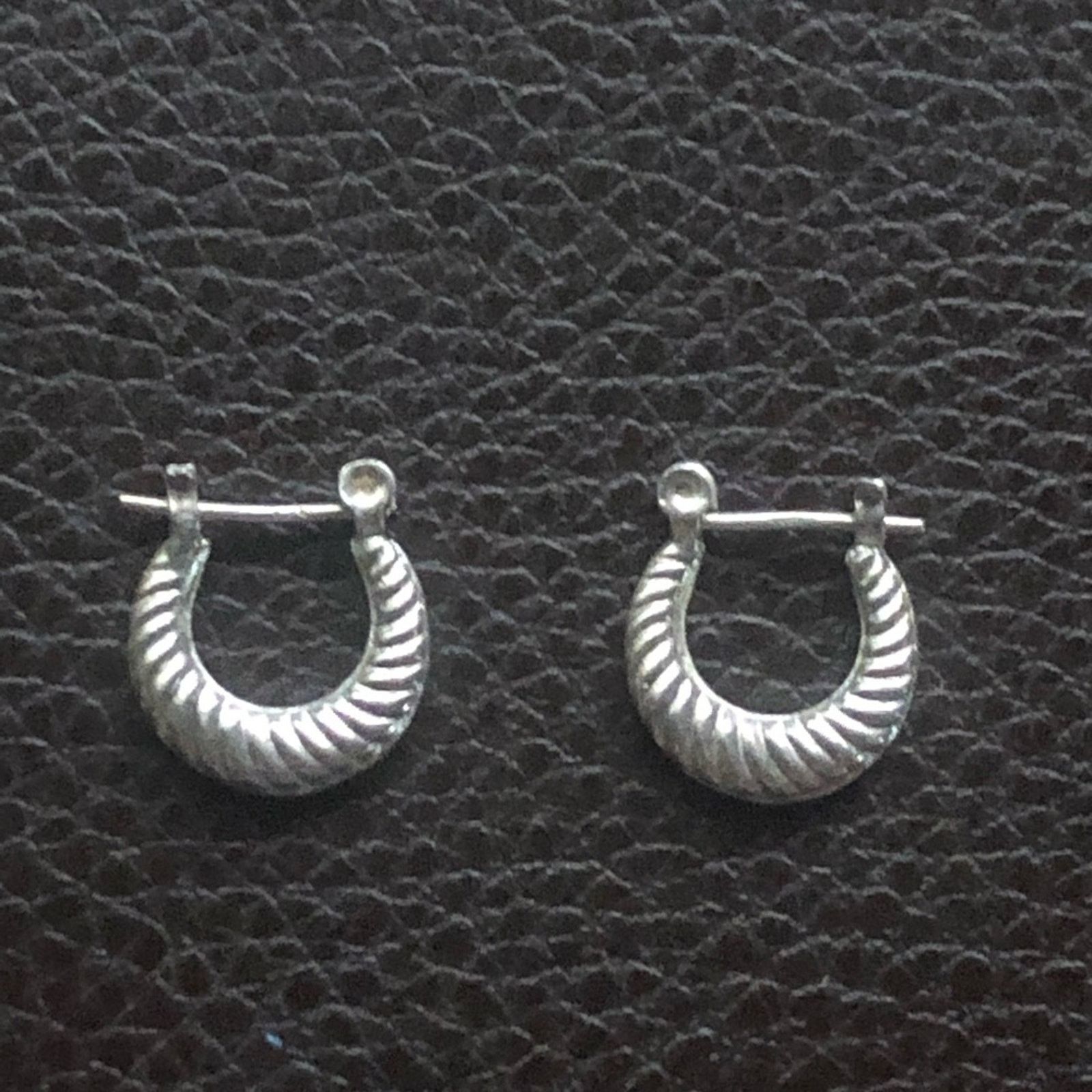 Jewelry 925 sterling silver textured mini hoop earrings Size ONE SIZE - 4 Thumbnail