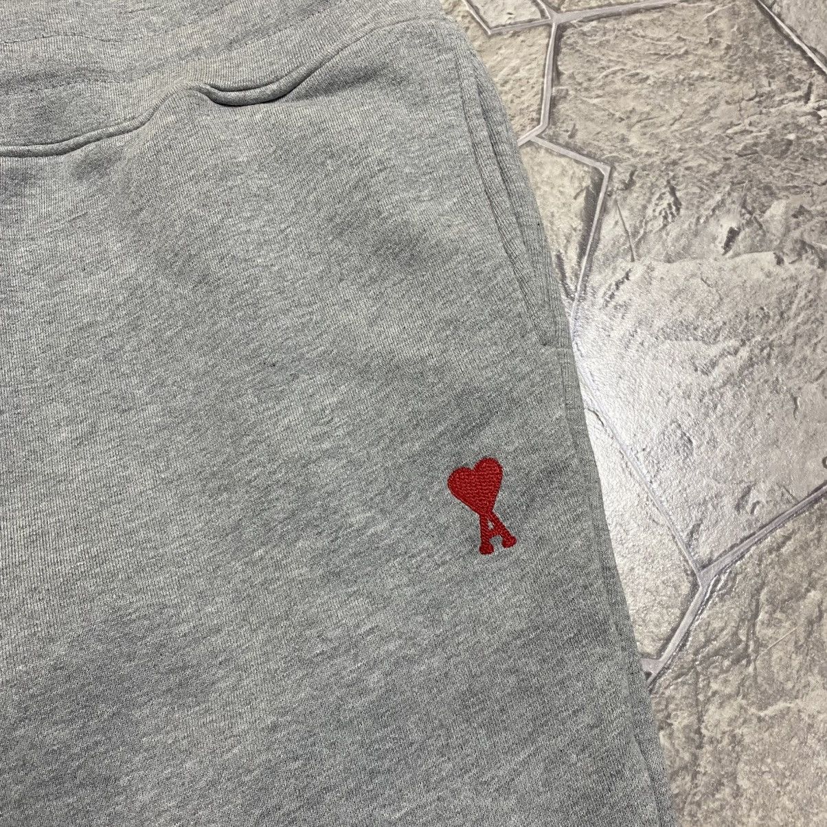 AMI Ami Paris Classic Grey Heart Logo Sweatpants Joggers Size US 36 / EU 52 - 5 Thumbnail