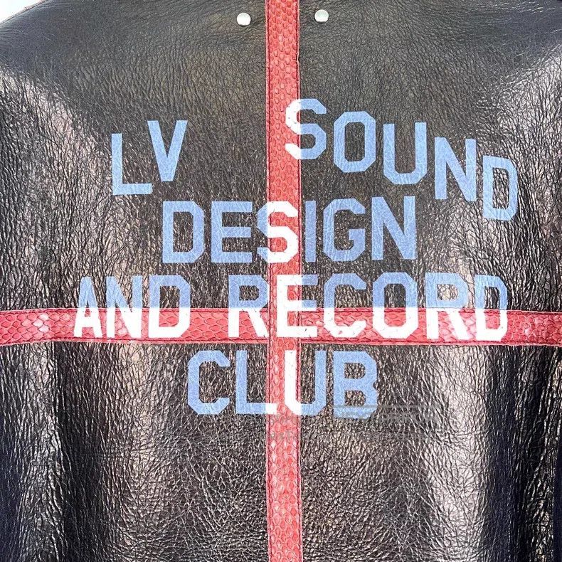Louis Vuitton Louis Vuitton Black and red python fur one-piece jacket Size US L / EU 52-54 / 3 - 4 Thumbnail