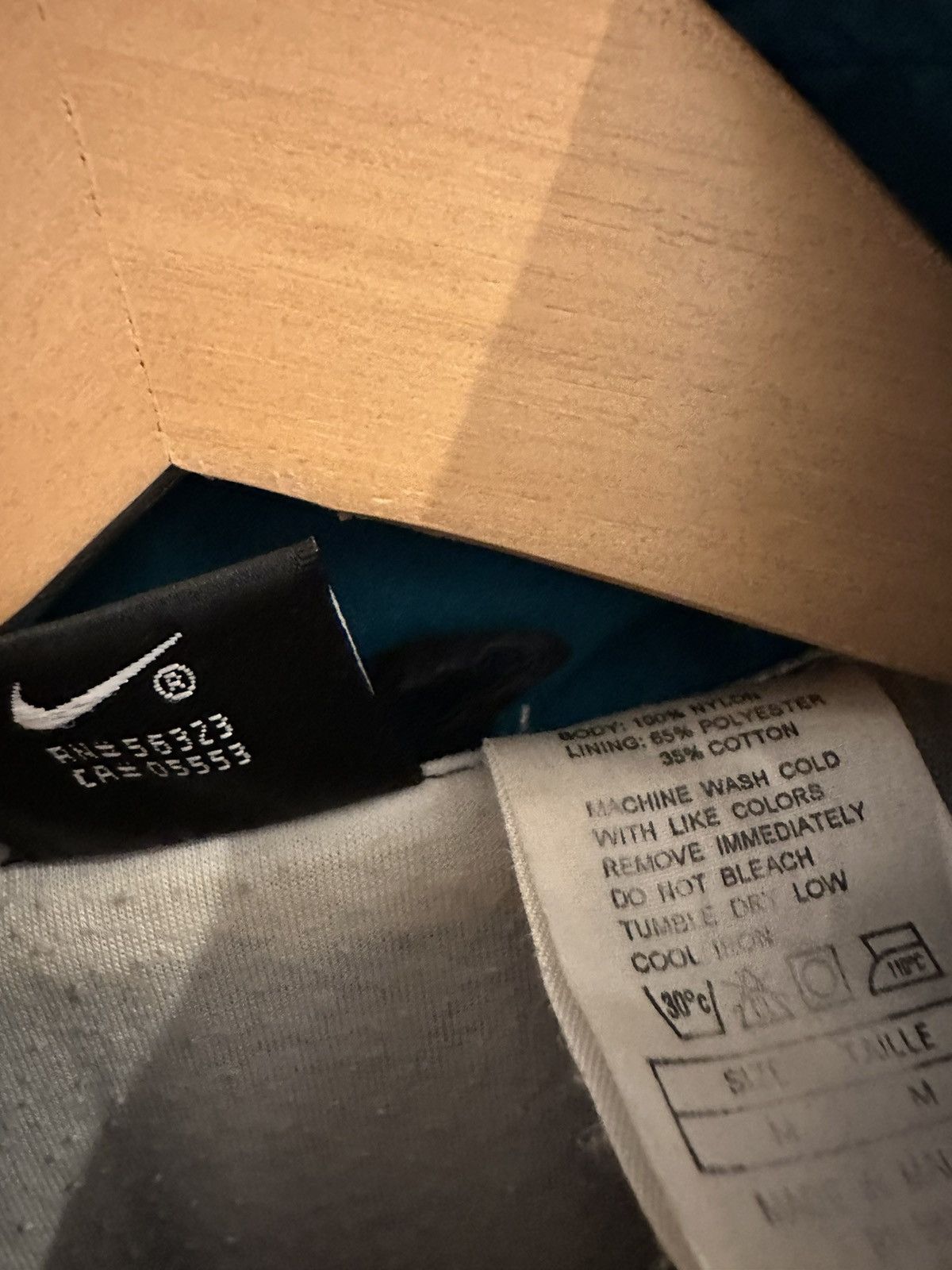 Nike Nike Air Max Jacket Windbreaker Size M Vintage Jacke Retro Size US M / EU 48-50 / 2 - 9 Thumbnail