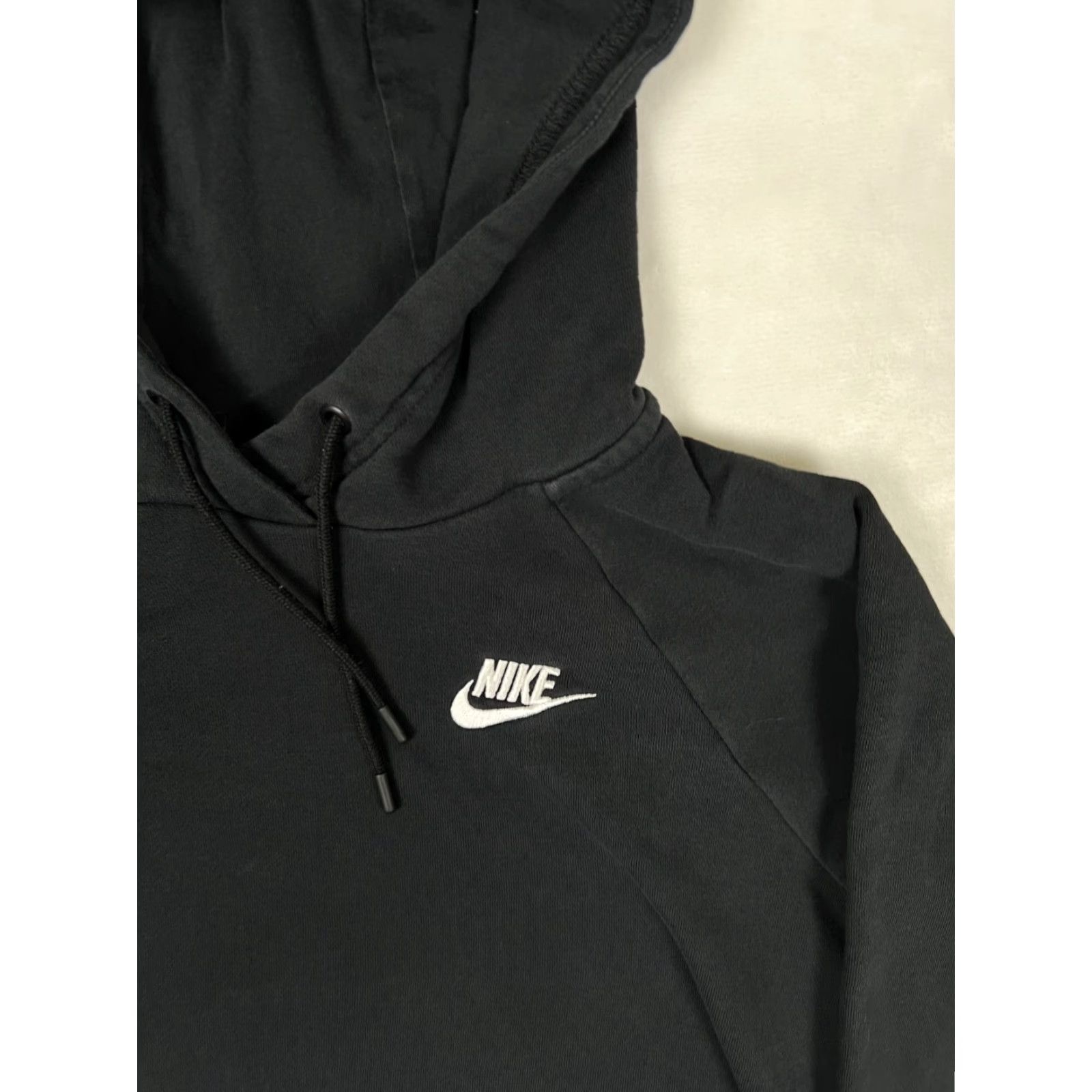Nike VINTAGE Nike Black Hoodie Sweatshirt XS Women Embroidered Swoosh Fade 90s Sports USA Pullover Hooded Pockets Size XS / US 0-2 / IT 36-38 - 2 Thumbnail