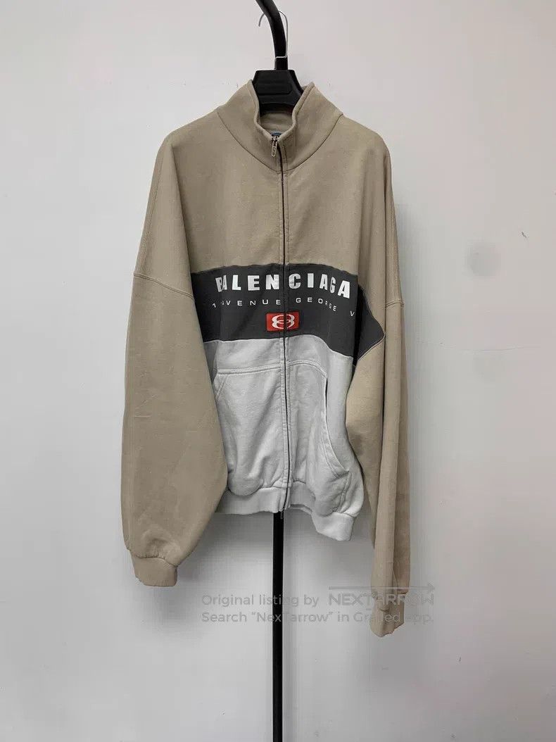 Balenciaga Balenciaga Logo High Neck Long Sleeve Jacket (Men's, Grey) Size US L / EU 52-54 / 3 - 1 Thumbnail