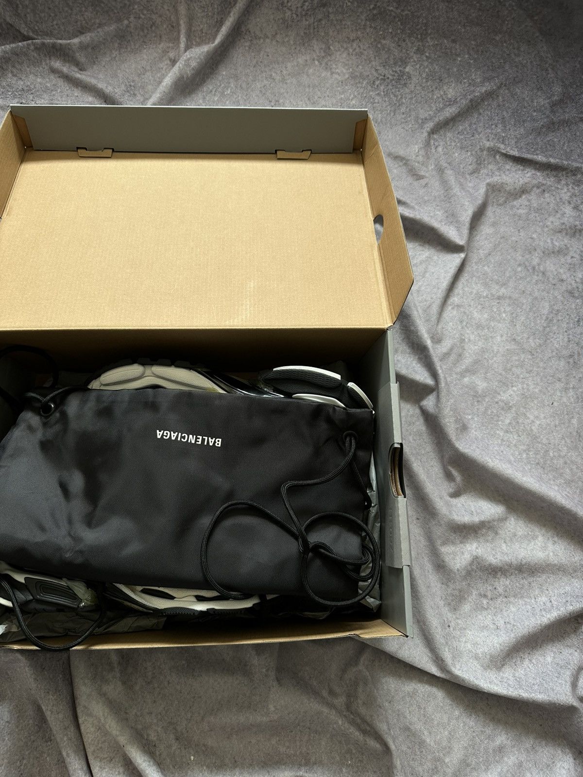 Balenciaga Balenciaga Runner White / Black Sneakers Shoes Size US 7 / EU 40 - 15 Thumbnail