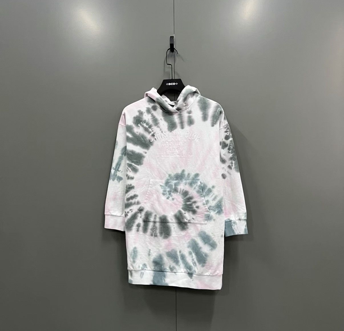 Dior Dior Tie-dye Embroidered Logo Dress J41 Size XL / US 12-14 / IT 48-50 - 1 Thumbnail