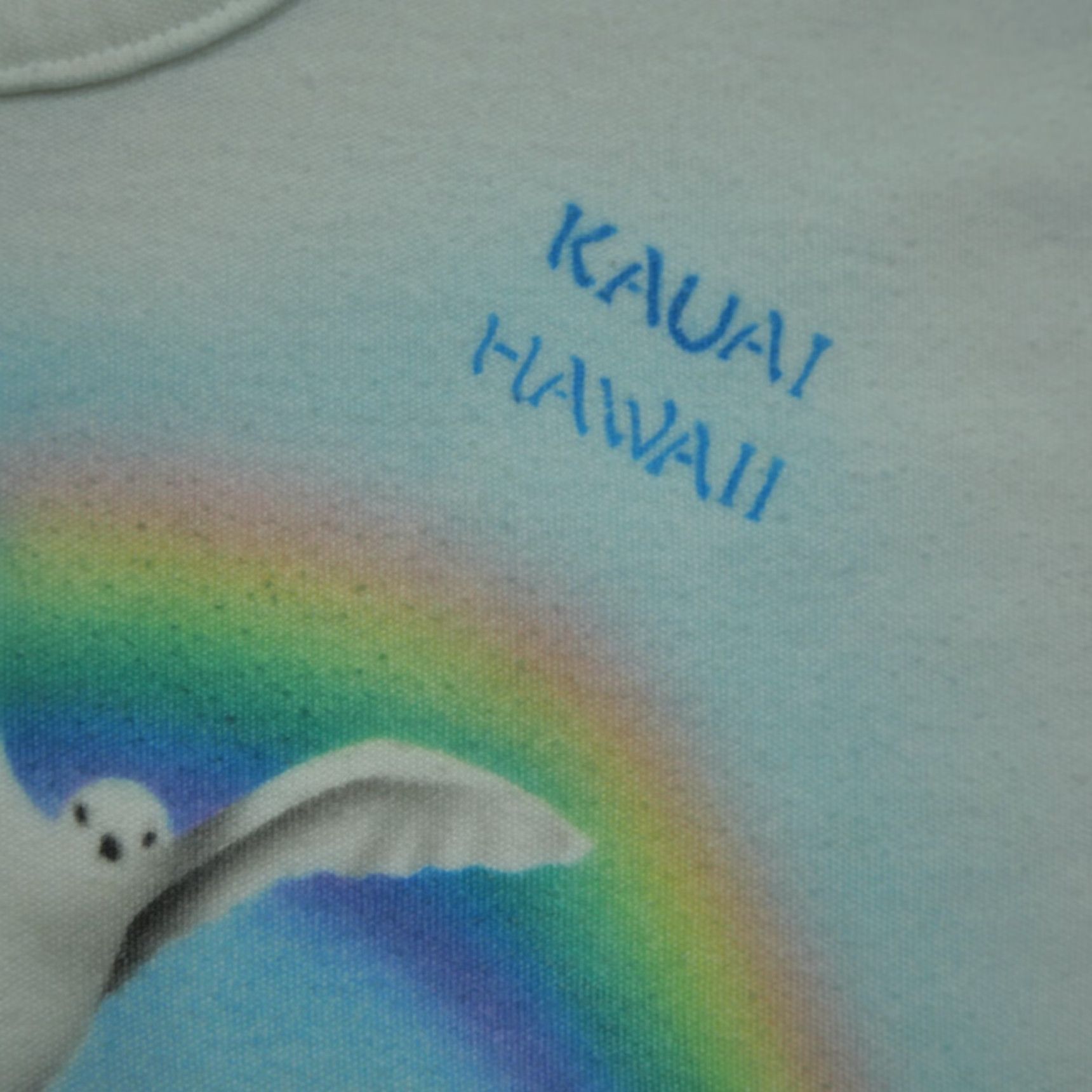 Rainbow VINTAGE Hawaii T Shirt Womens Medium White Rainbow Dove Kauai 70s Shirt Womens M White Rainbow Dove 70s Size M / US 6-8 / IT 42-44 - 4 Thumbnail