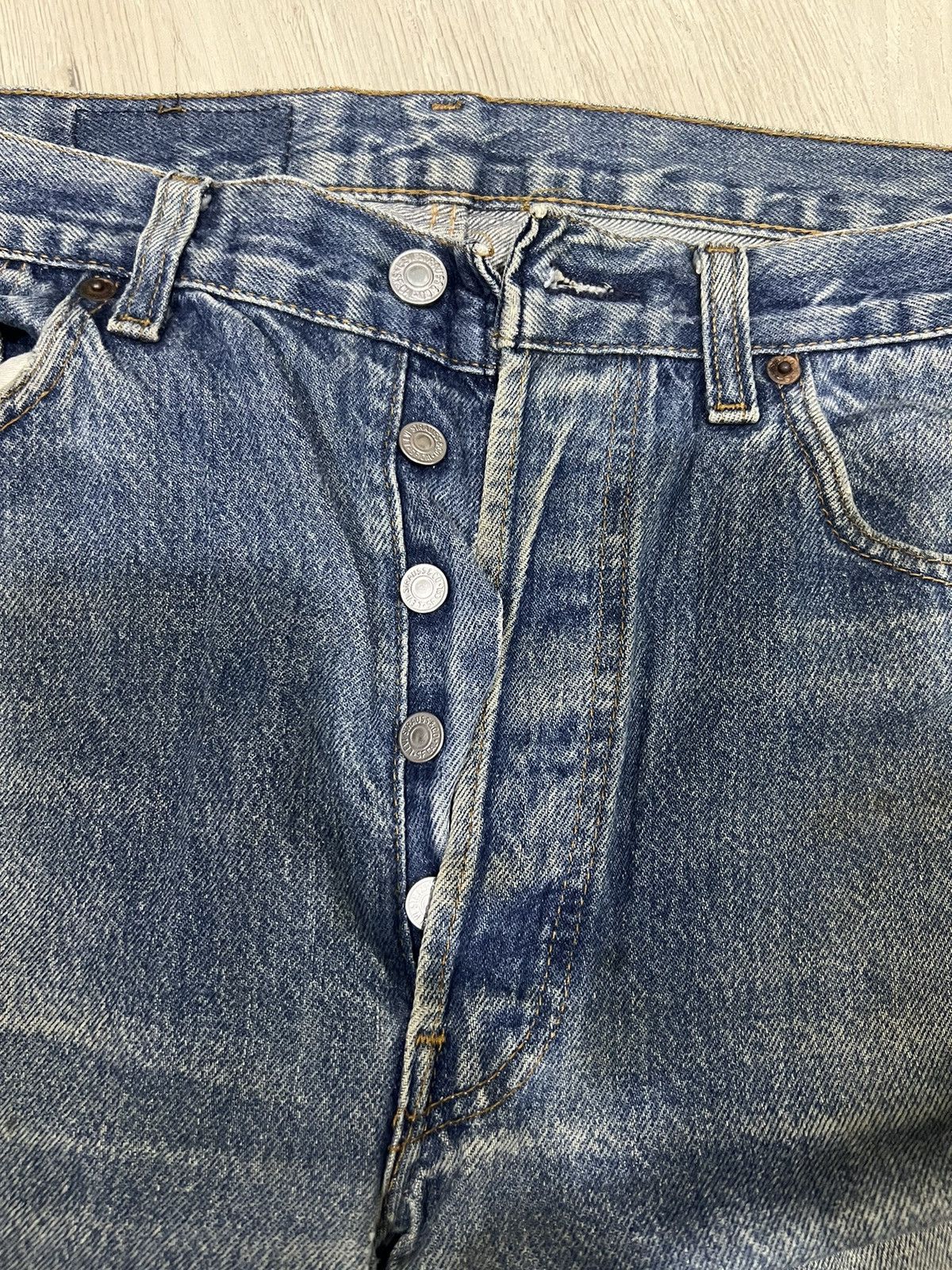 Levi's × Vintage Jeans 90’s Levi’s 501 Vintage Distressed Size US 33 - 3 Thumbnail