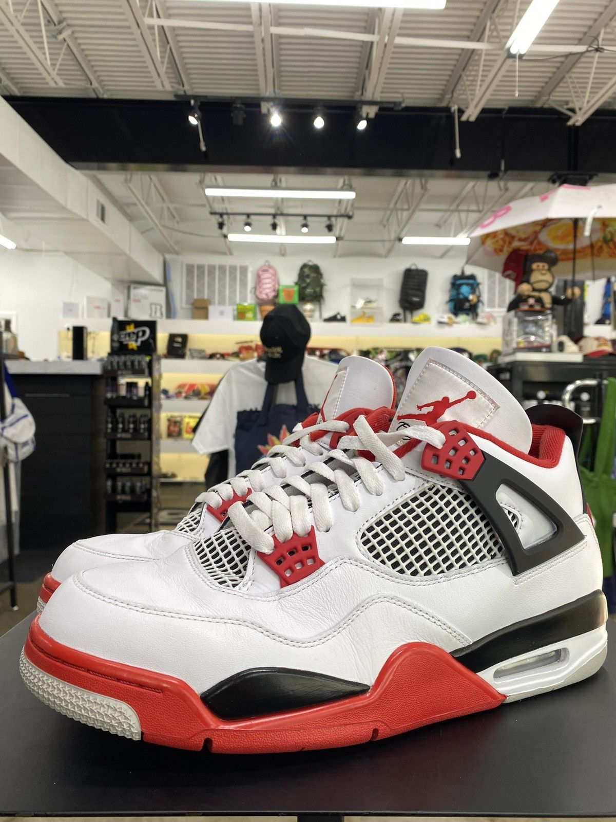 Jordan Brand Air Jordan 4 Fire Red Sz. 12 Size US 12 / EU 45 - 1 Thumbnail