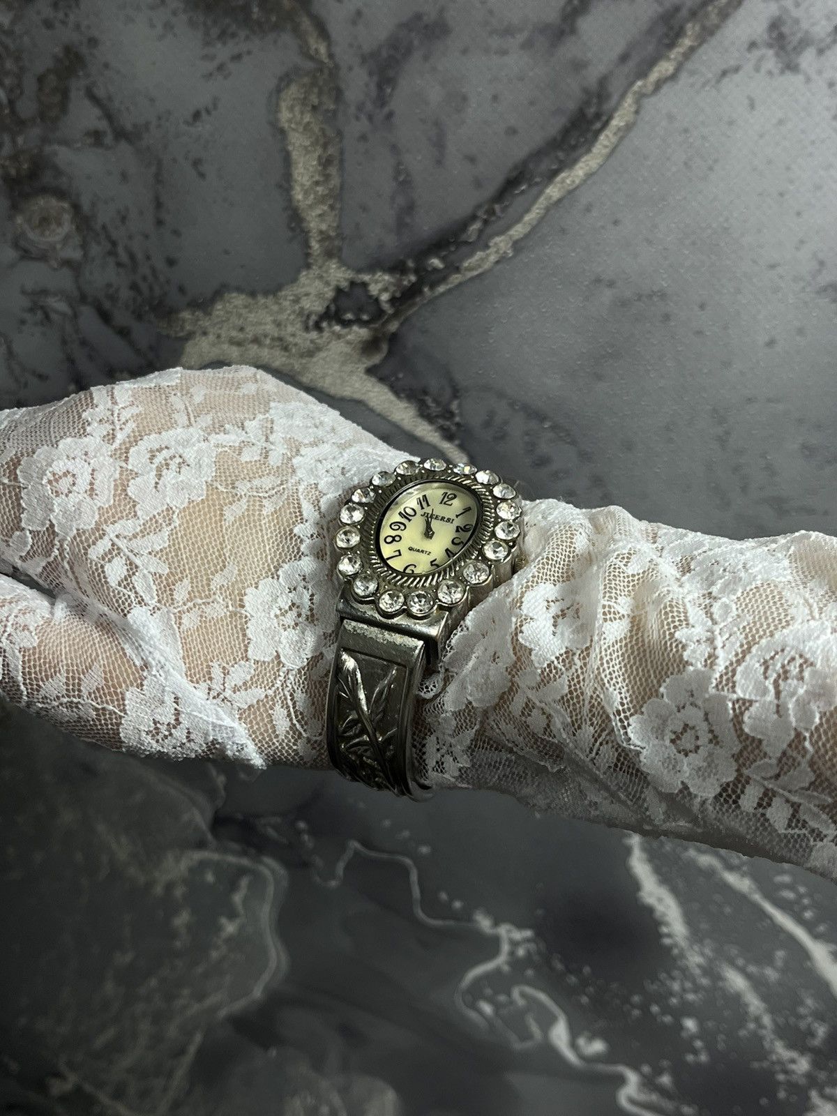 Jewelry Jiersi Rhinestone Cuff Watch, Vintage Style, Japanese Brand Size ONE SIZE - 4 Thumbnail