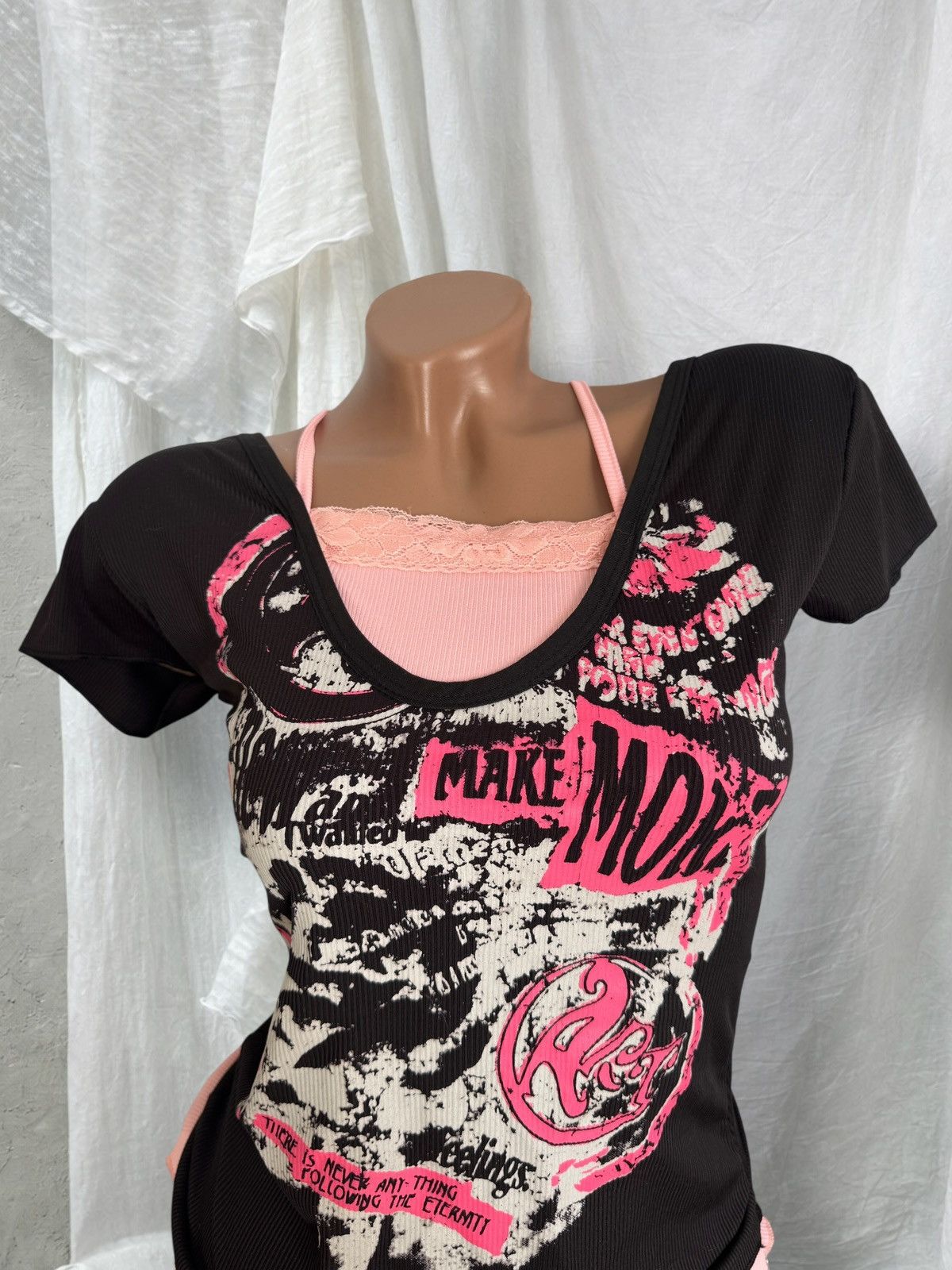Hysteric Glamour Amazing 2000’s Aesthetic Gothic Emo Y2K T-Shirt Size M / US 6-8 / IT 42-44 - 2 Thumbnail