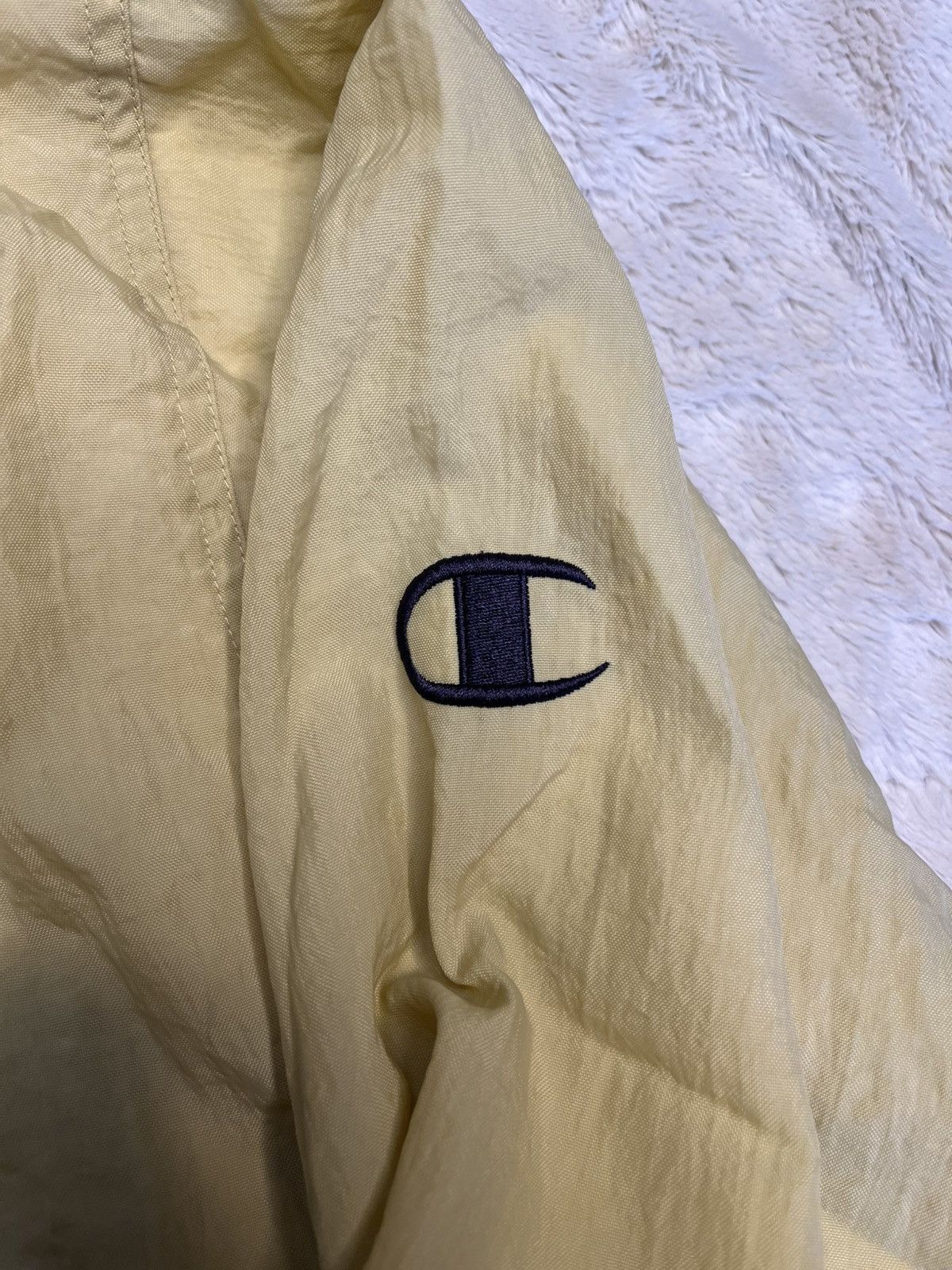 Champion Vintage 90s Champion NCAA Notre Dame Pullover Windbreaker Size US XL / EU 56 / 4 - 4 Thumbnail