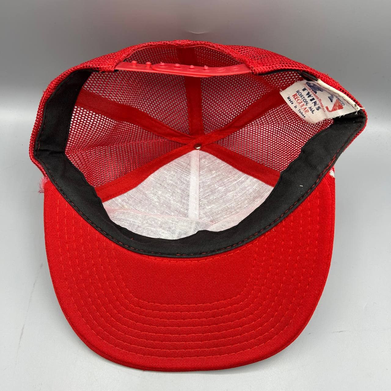 Twins Enterprise Inc. Vintage St. Louis Cardinals Trucker Hat Men Snap Back Cap Size ONE SIZE - 2 Thumbnail