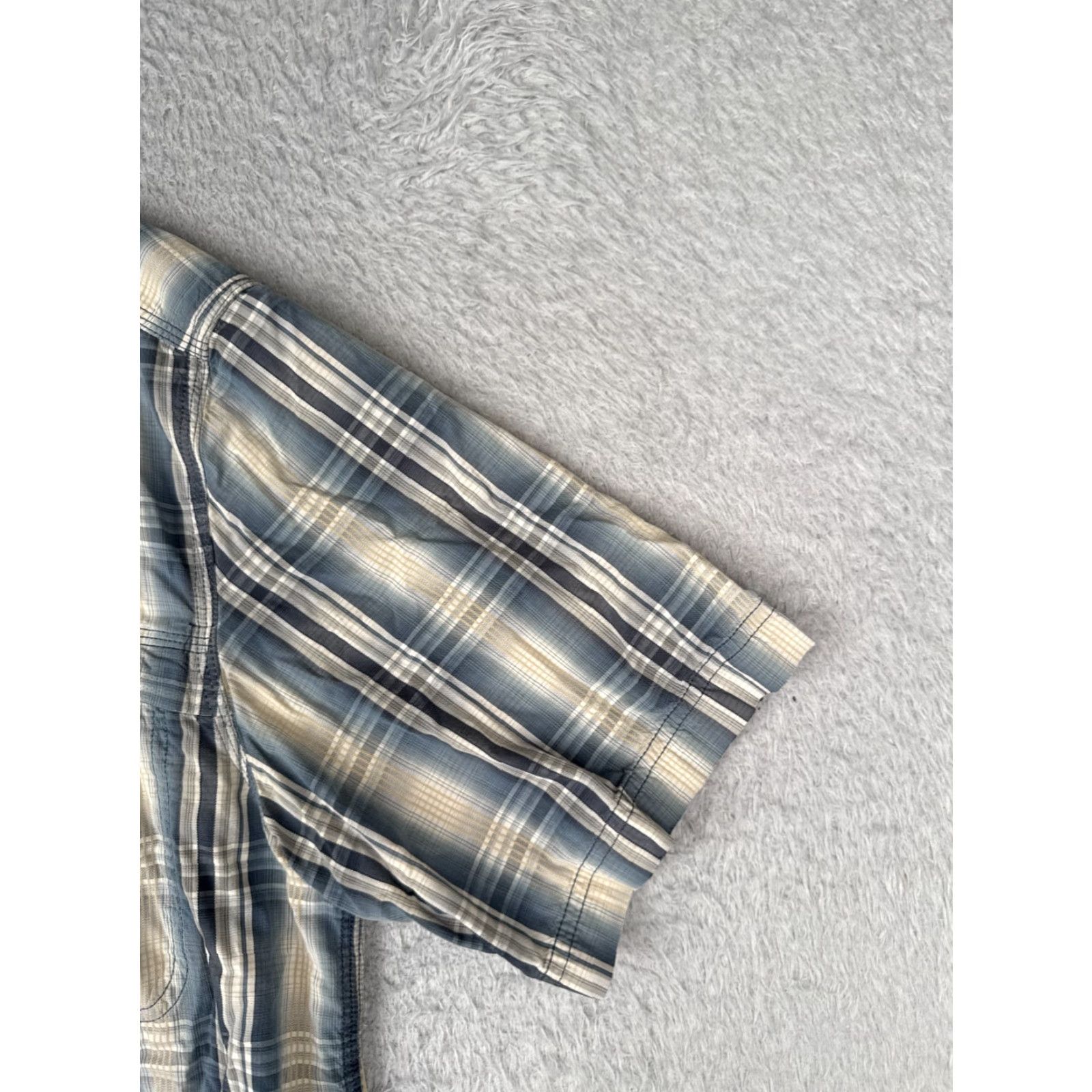Carhartt Carhartt Shirt Men M Blue Plaid Cotton Button Up Short Sleeve Vented Casual Workwear All Seasons Pockets Button-Up Mens Regular Shirt Size US M / EU 48-50 / 2 - 2 Thumbnail