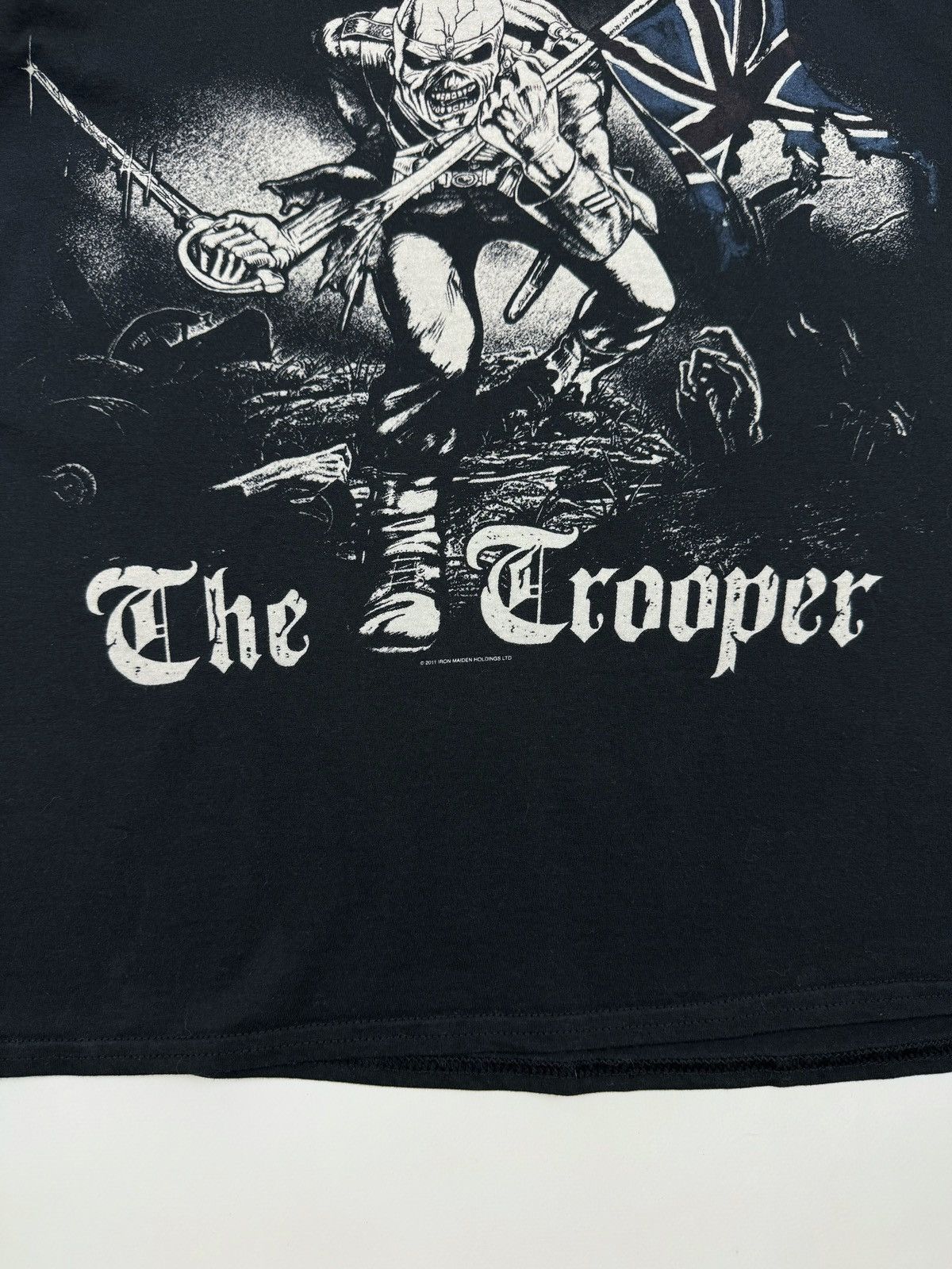 Band Tees 2011 Iron Maiden The Trooper T-Shirt Size US L / EU 52-54 / 3 - 2 Thumbnail